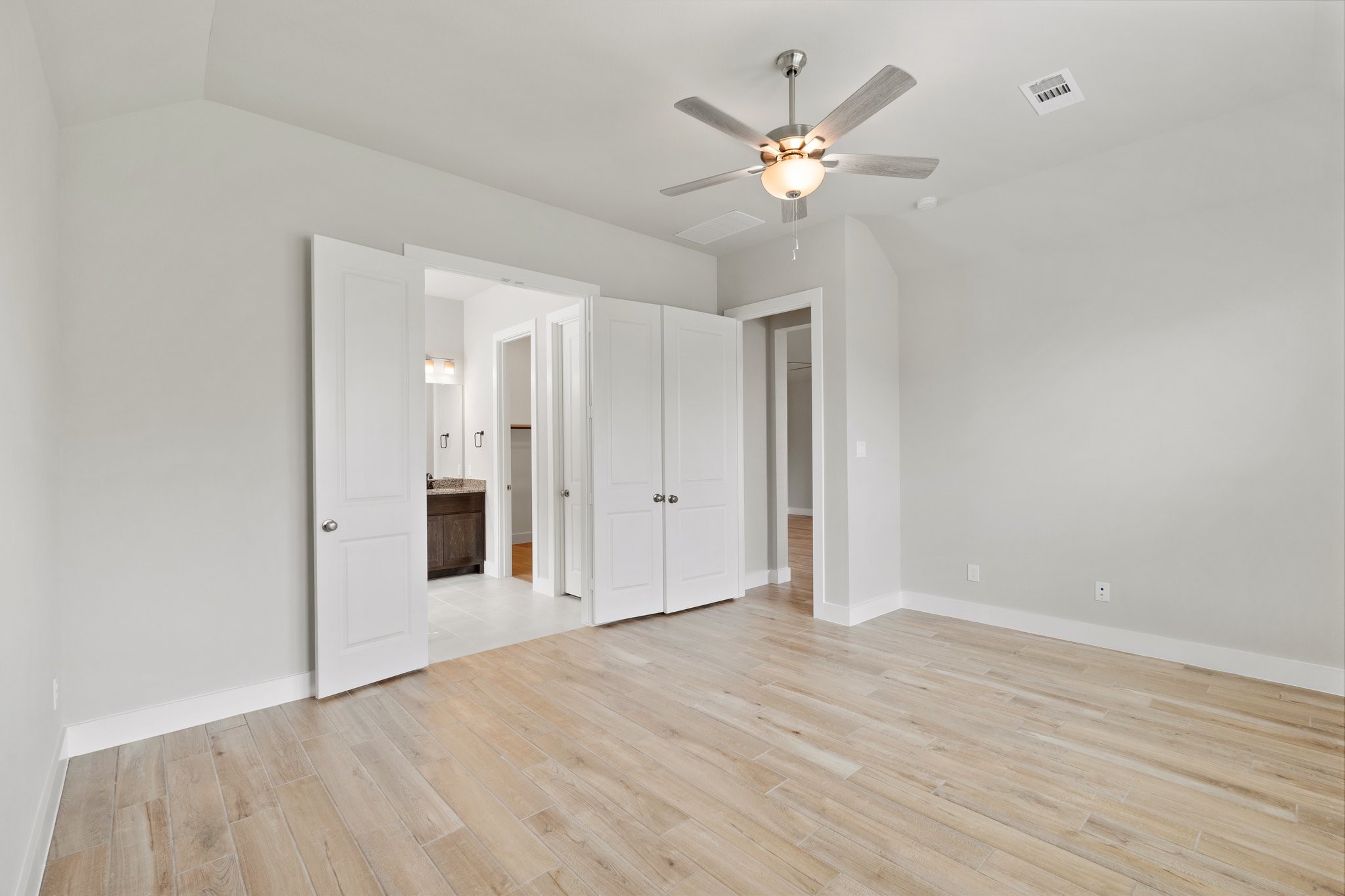 10719 River Walk Drive Property Photo 14