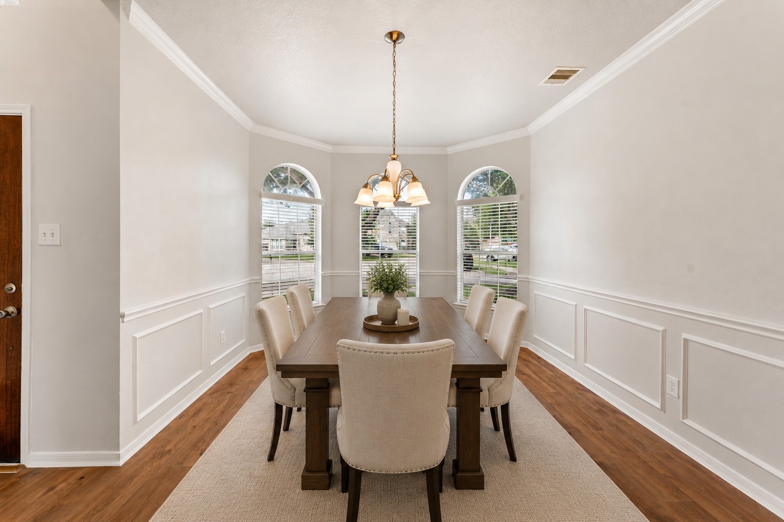 21915 Sunvolt Court Property Photo 8
