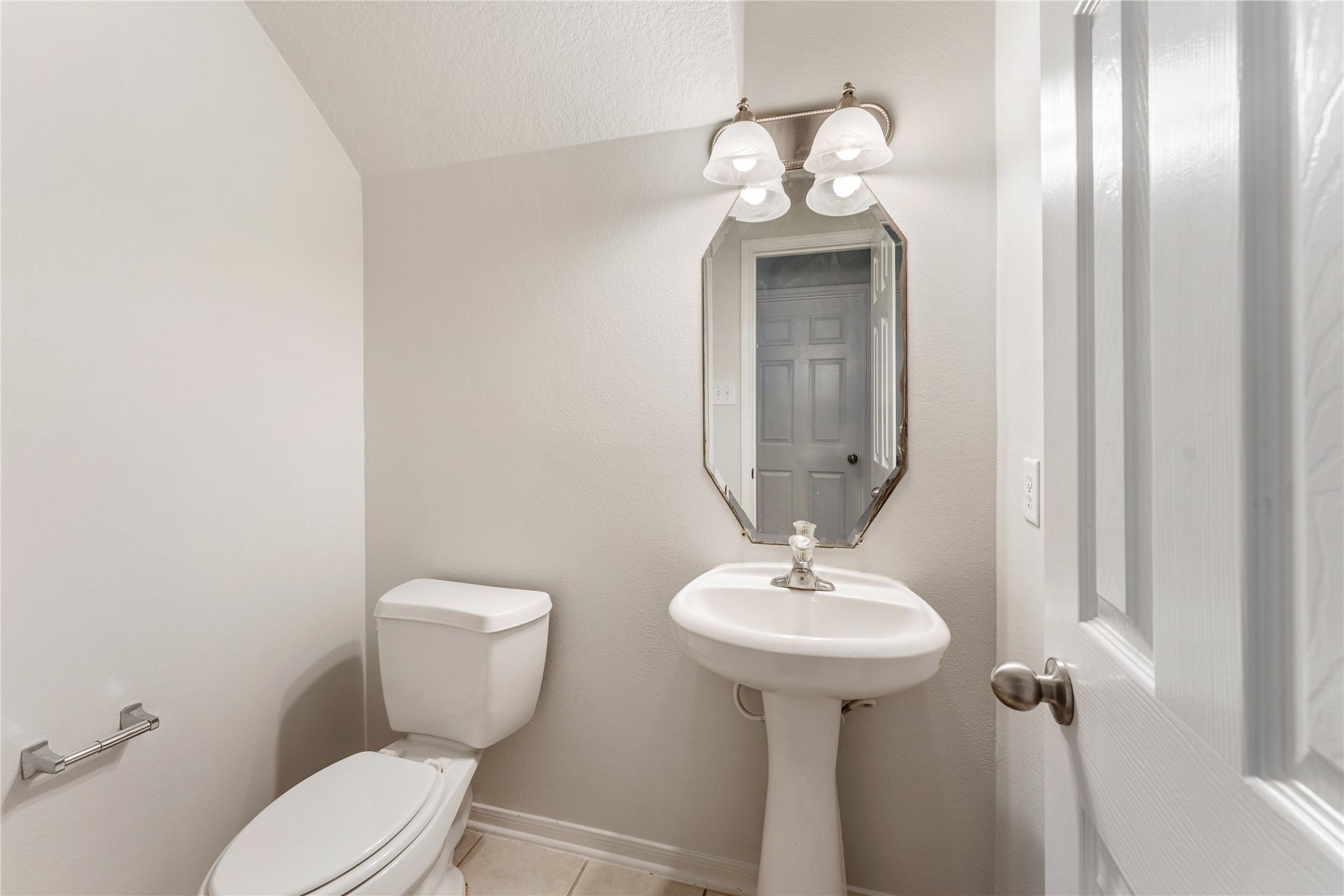 21915 Sunvolt Court Property Photo 10