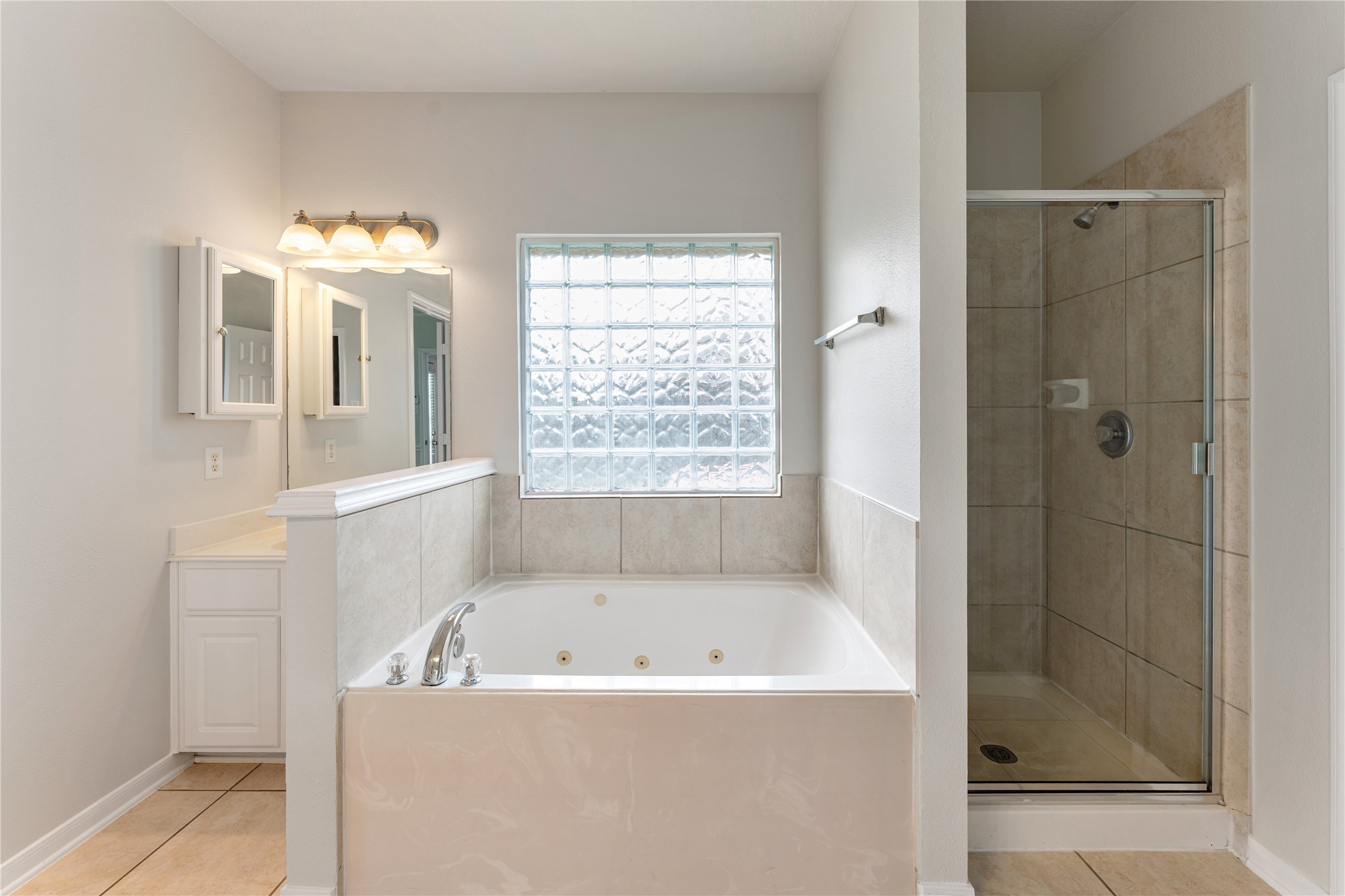 21915 Sunvolt Court Property Photo 32