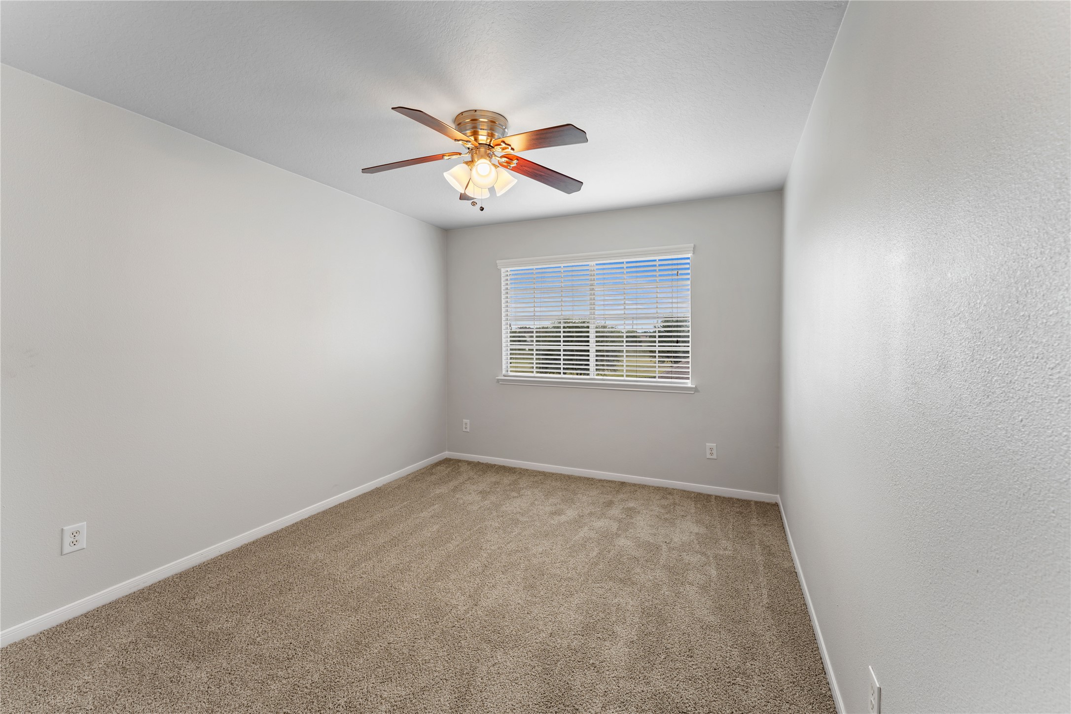 21915 Sunvolt Court Property Photo 37
