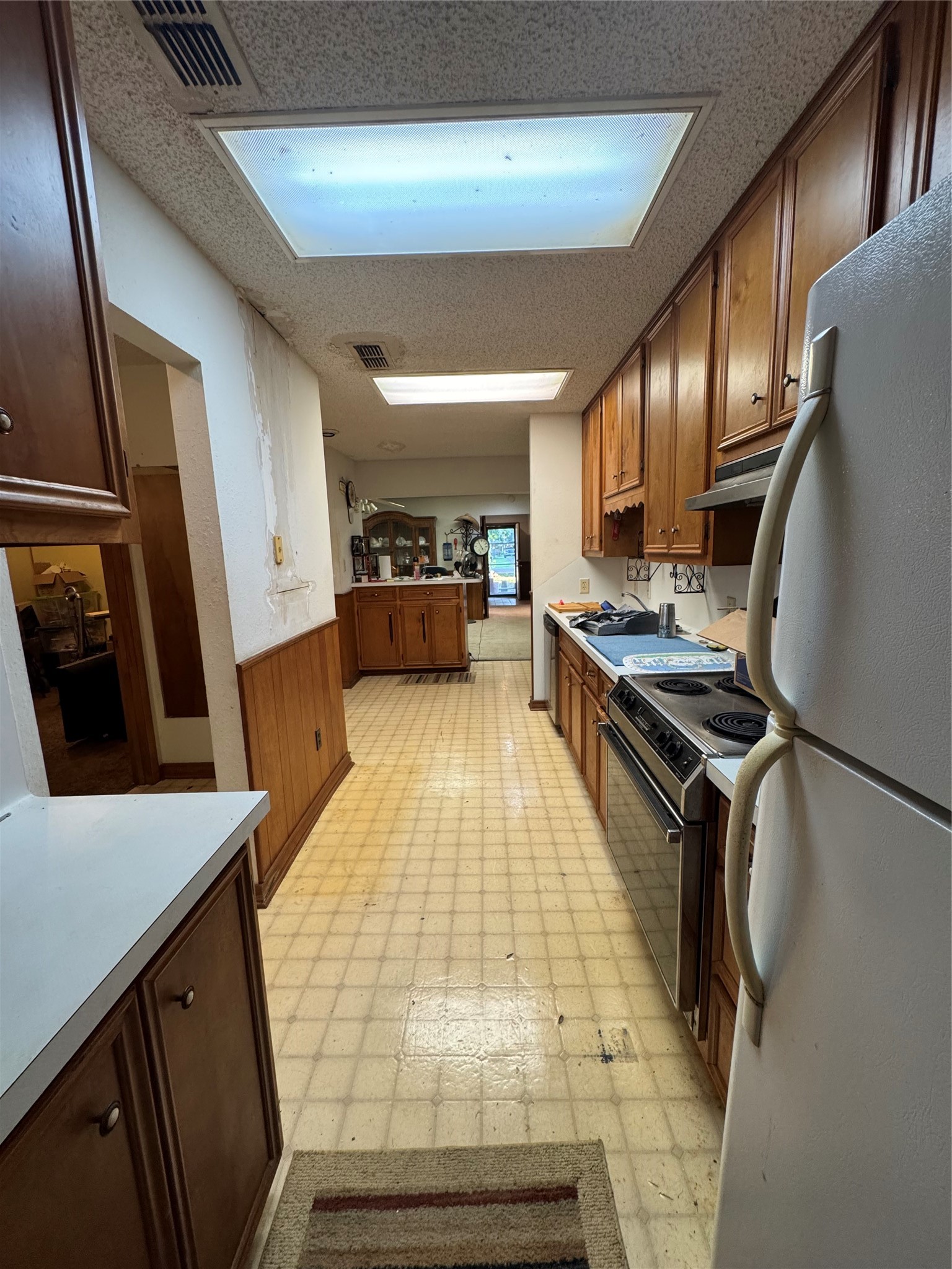 212 E Elizabeth Avenue Property Photo 13