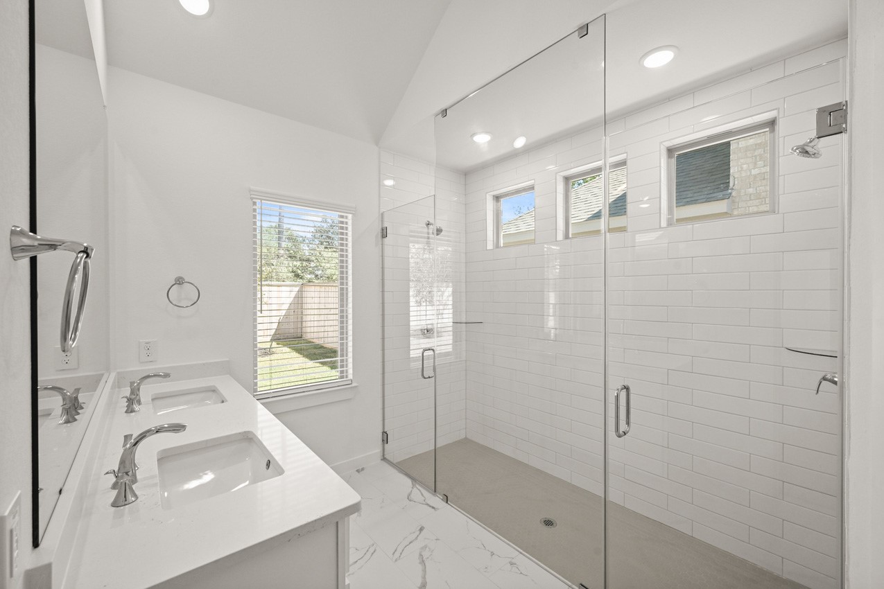 26409 East Skylight Brook Circle Property Photo 10