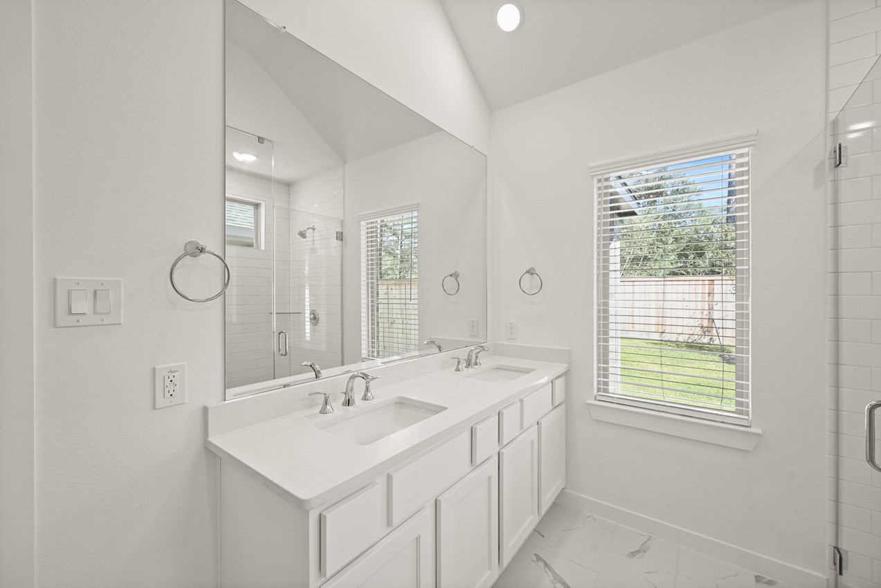 26409 East Skylight Brook Circle Property Photo 11