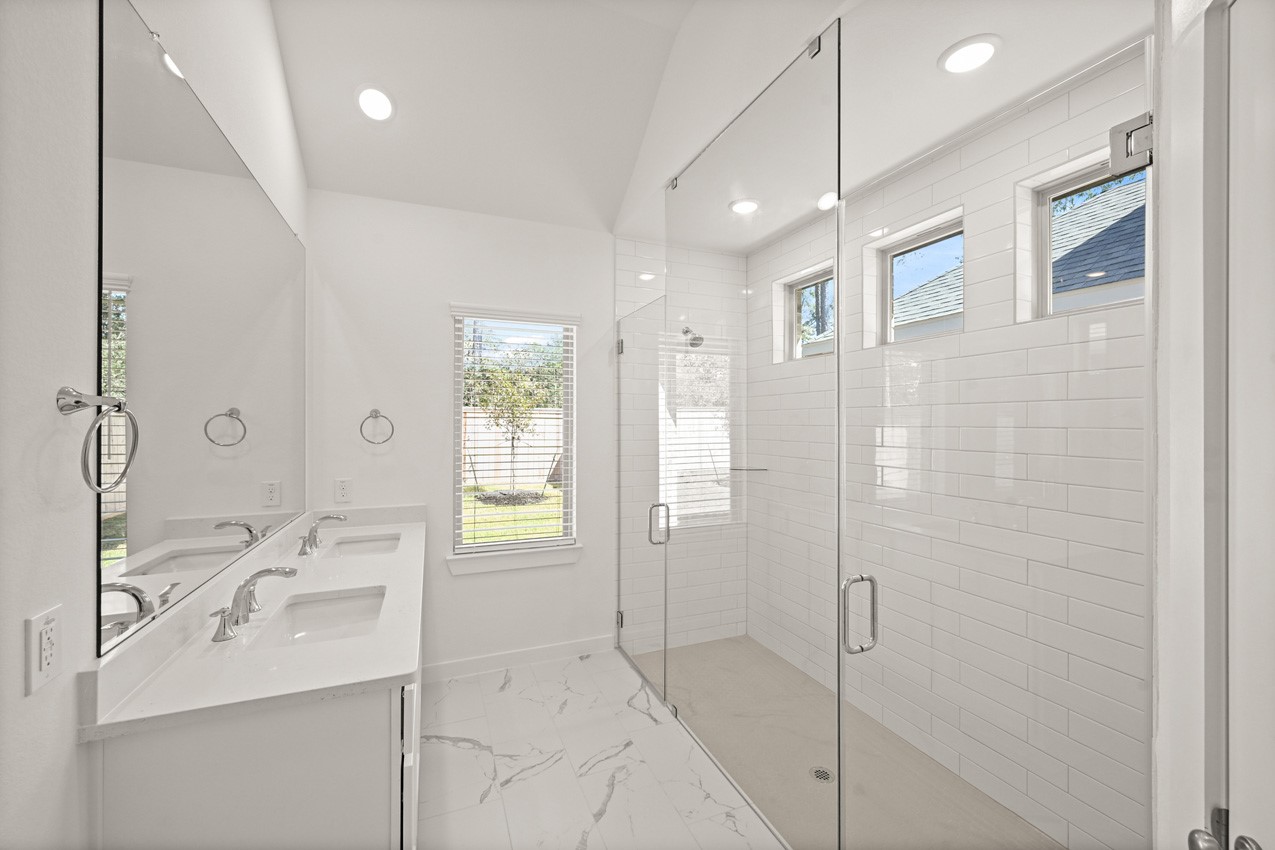 26409 East Skylight Brook Circle Property Photo 12