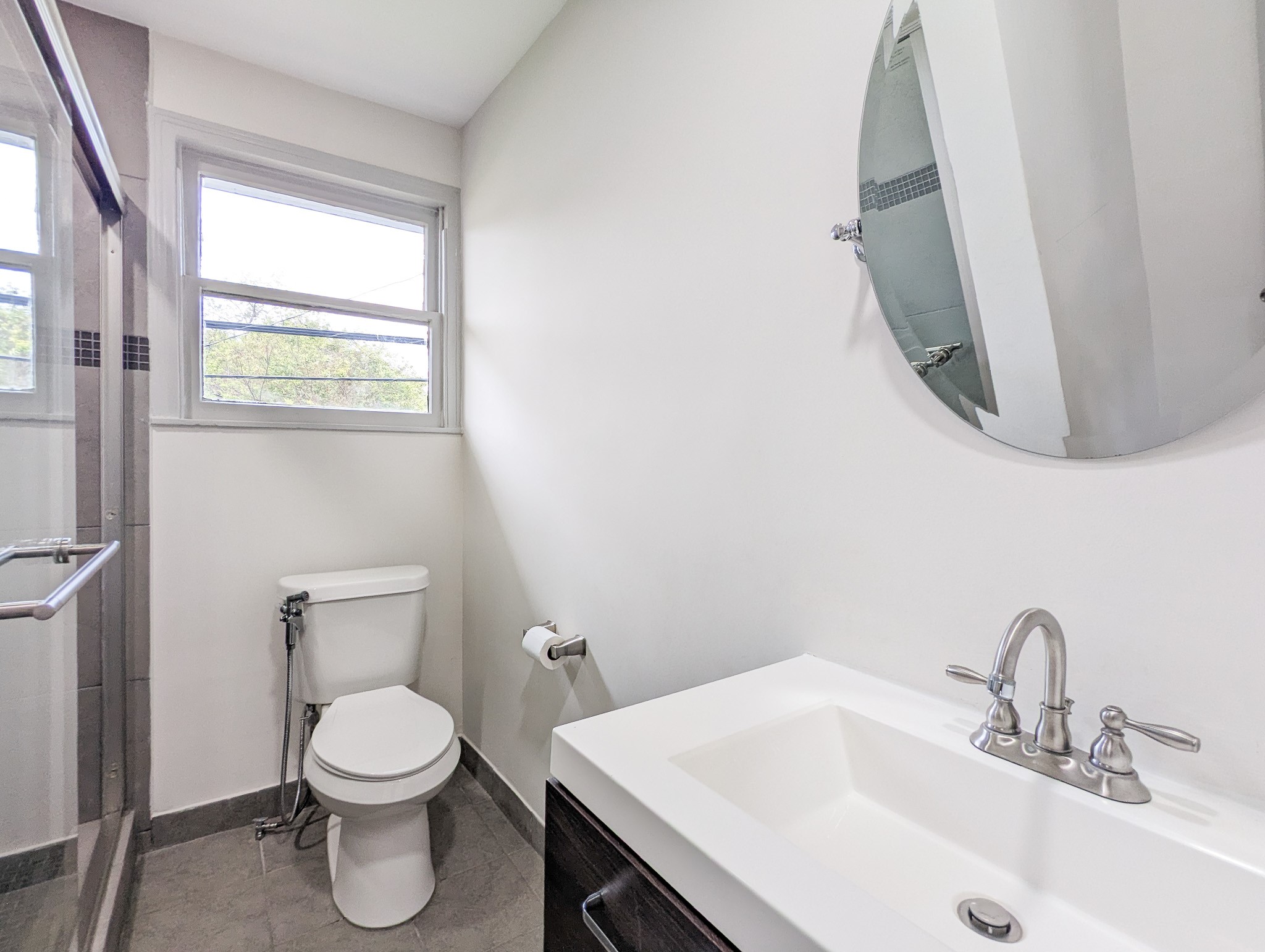 2306 Addison Road A Property Photo 6