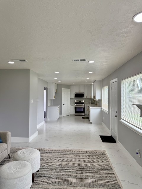 3419 Southdown Drive Property Photo 13