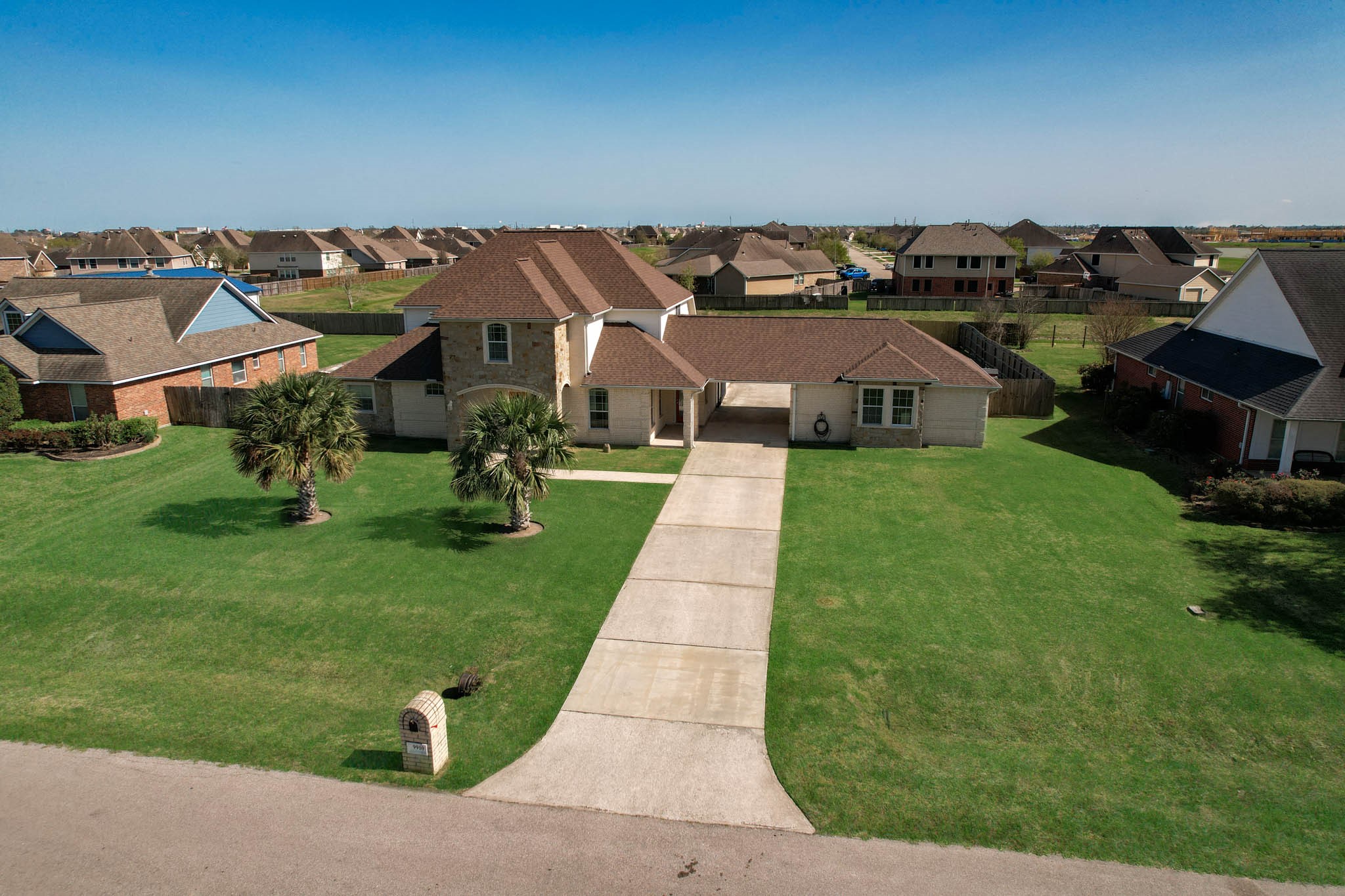 9910 Palm Drive Property Photo