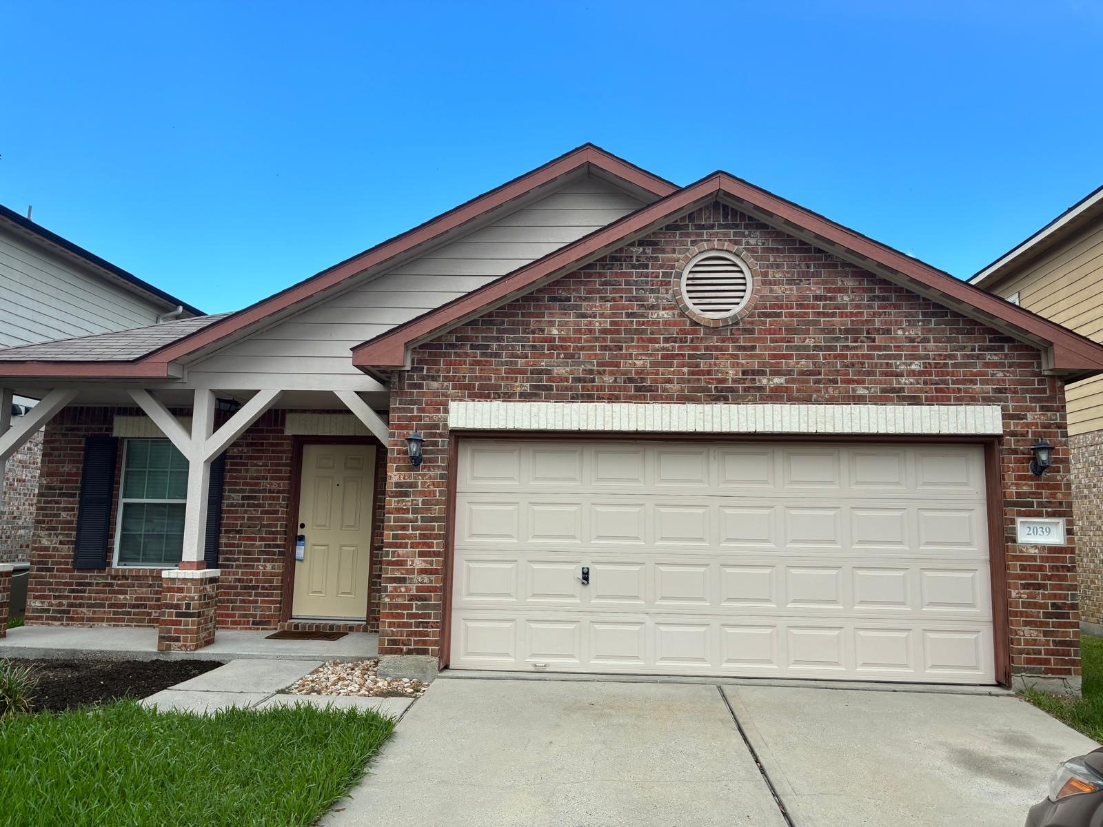 2039 Beacon Chase Ct Property Photo 2