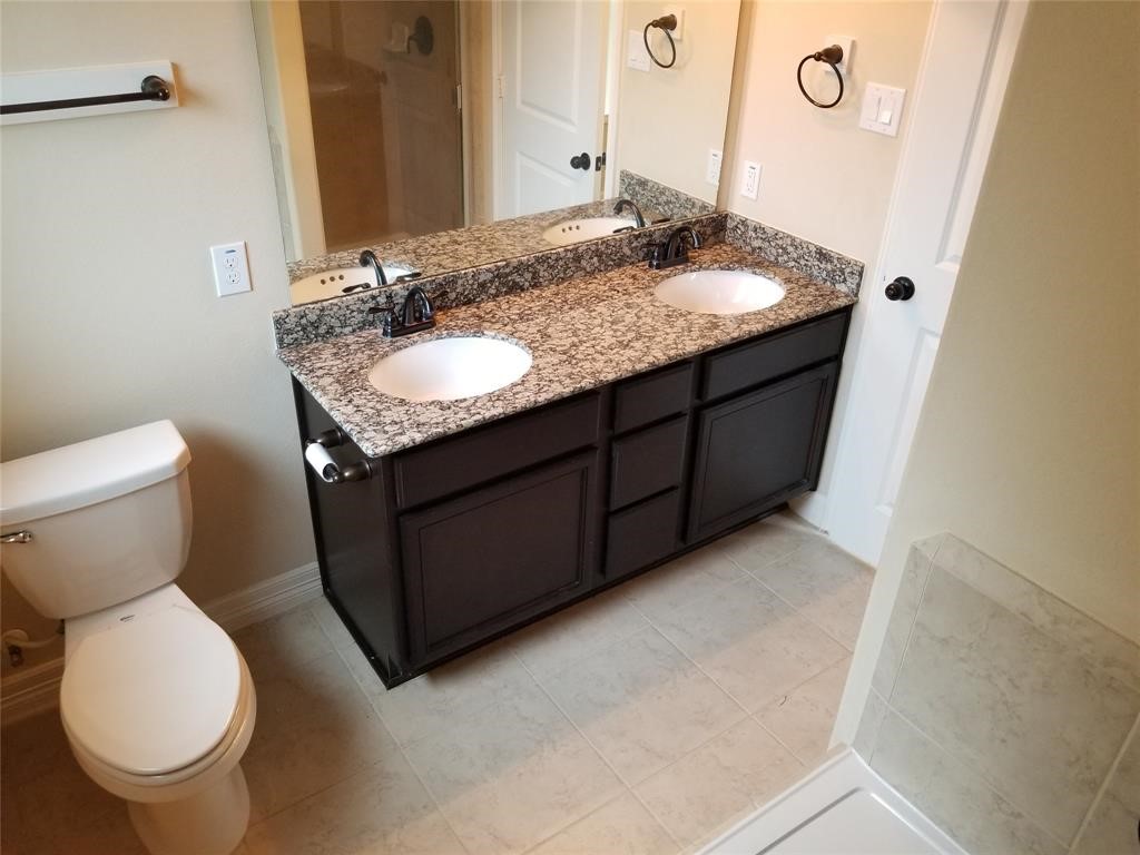 2039 Beacon Chase Ct Property Photo 20