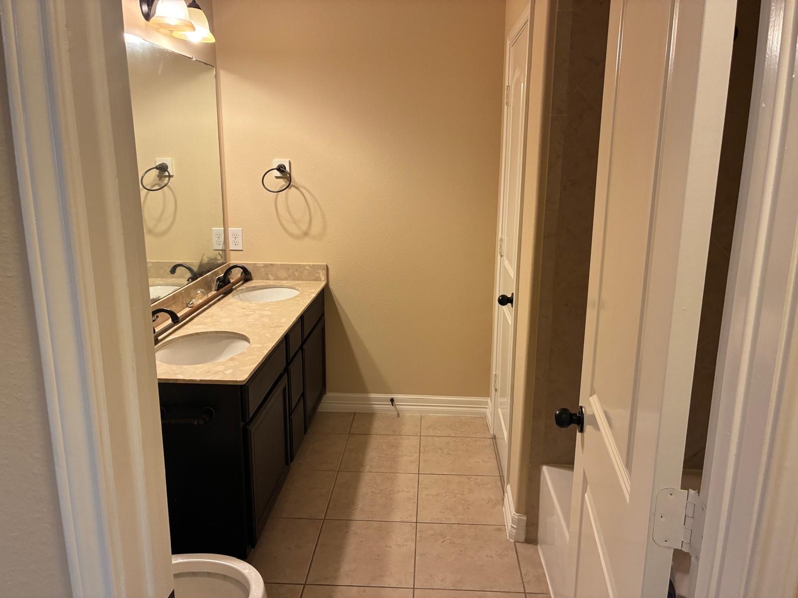 2039 Beacon Chase Ct Property Photo 29