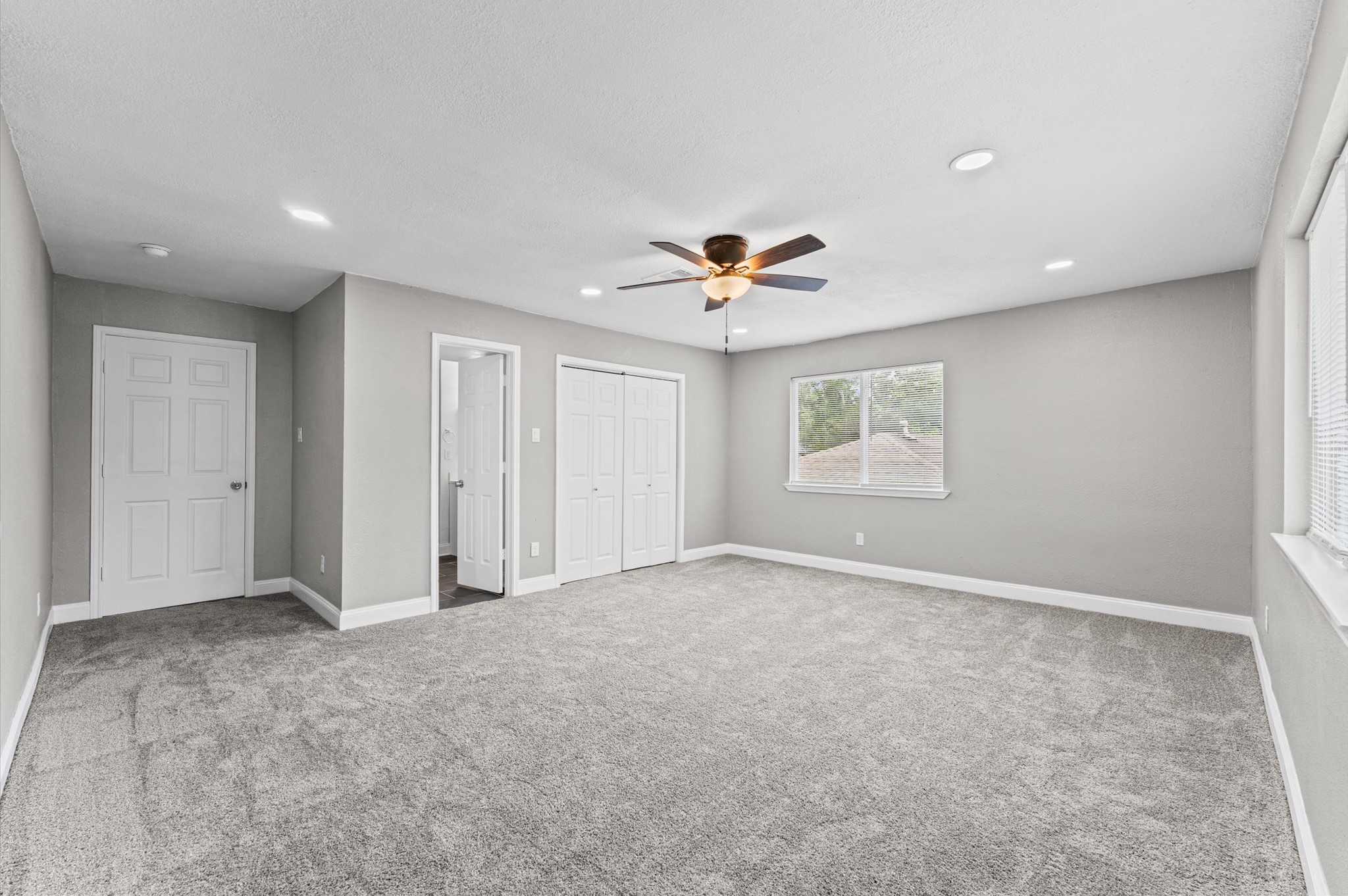 10402 Wicklowe Street Property Photo 18