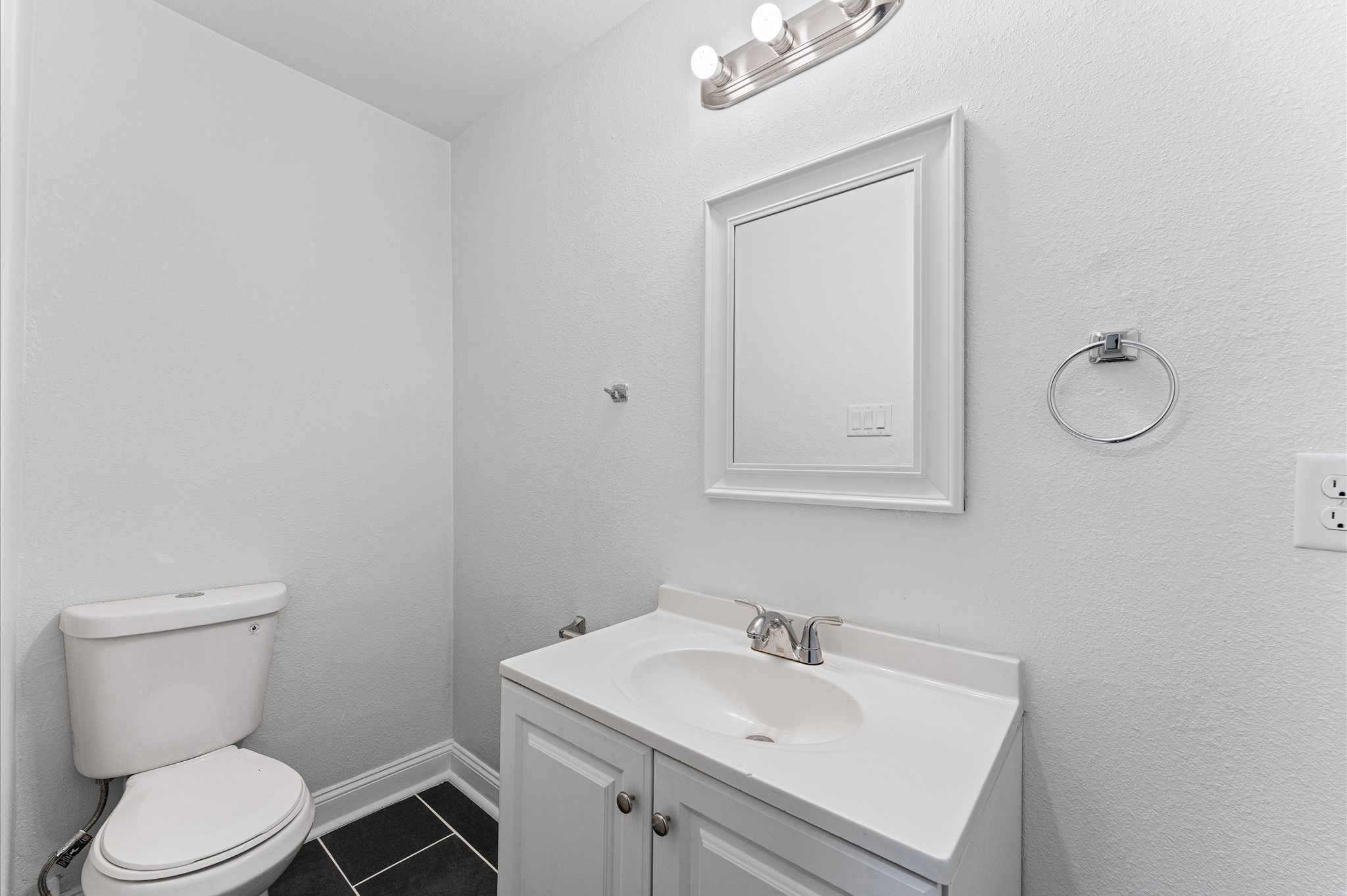 10402 Wicklowe Street Property Photo 22