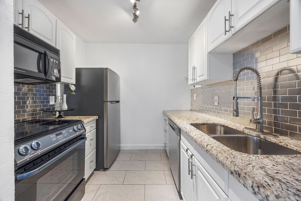 5711 Sugar Hill Drive 32 Property Photo 11