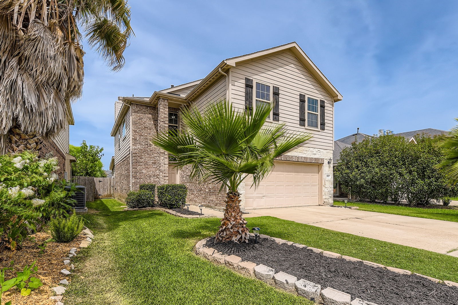 5107 Lagoon Court Property Photo 1