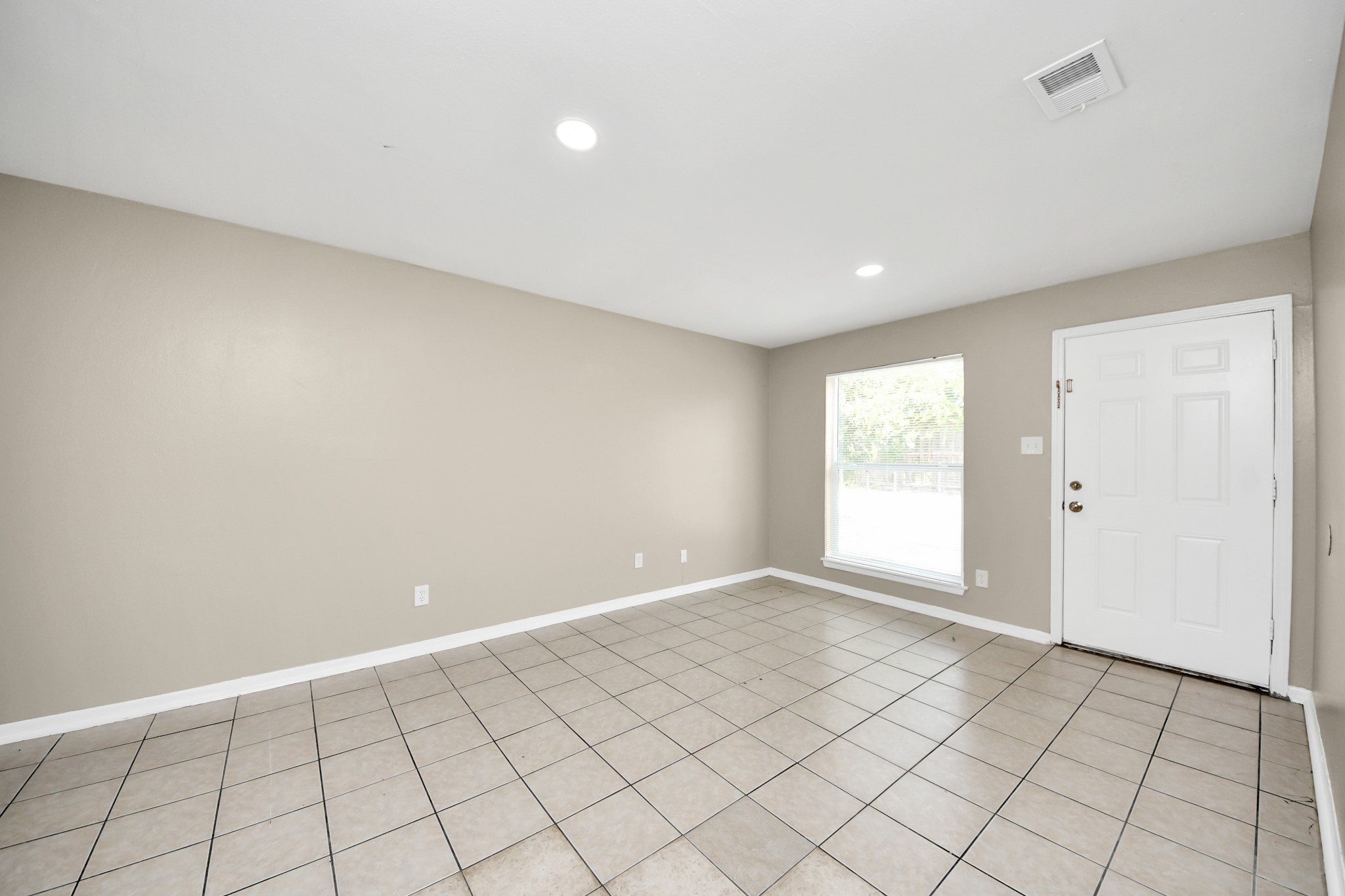 1736 Crestdale Drive 8 Property Photo 7