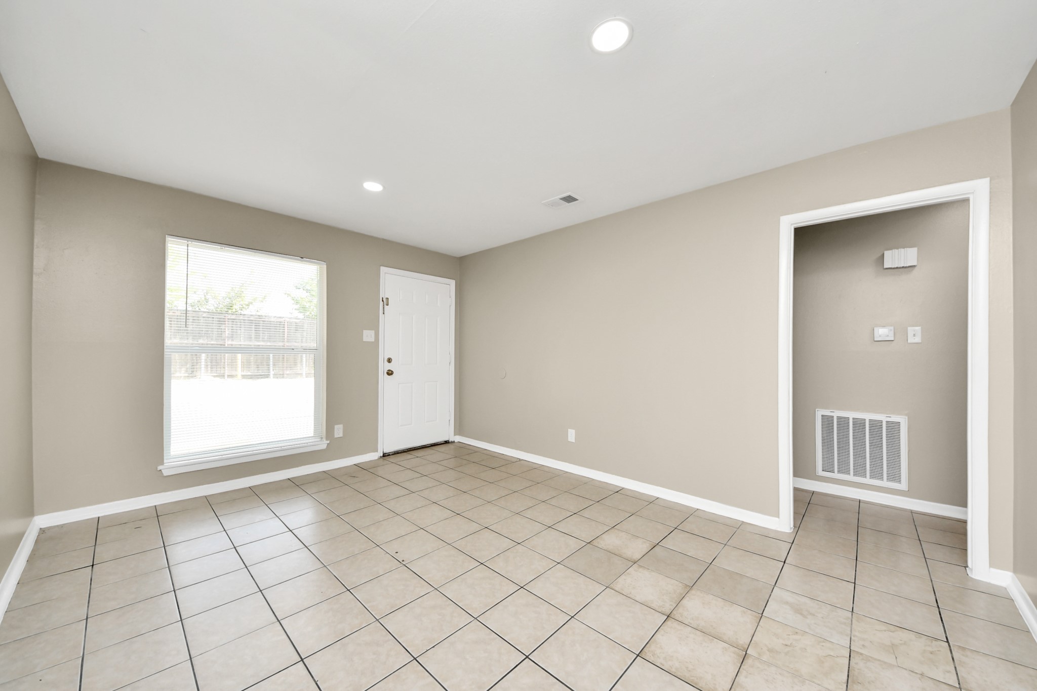 1736 Crestdale Drive 8 Property Photo 8