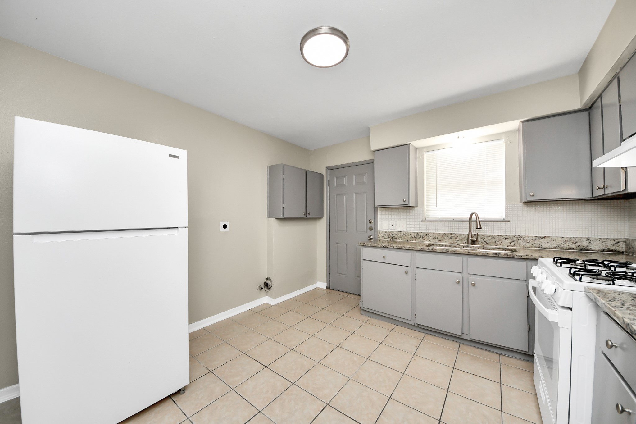 1736 Crestdale Drive 8 Property Photo 13