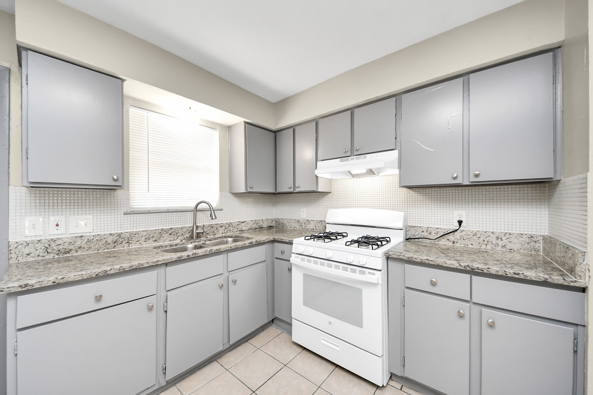 1736 Crestdale Drive 8 Property Photo 14