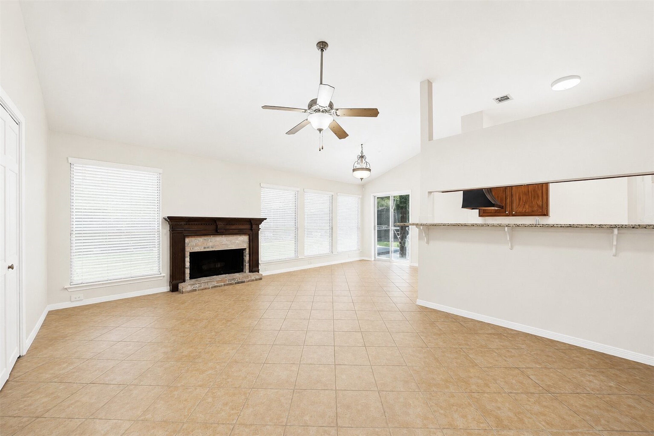 7518 Alcomita Drive Property Photo 13