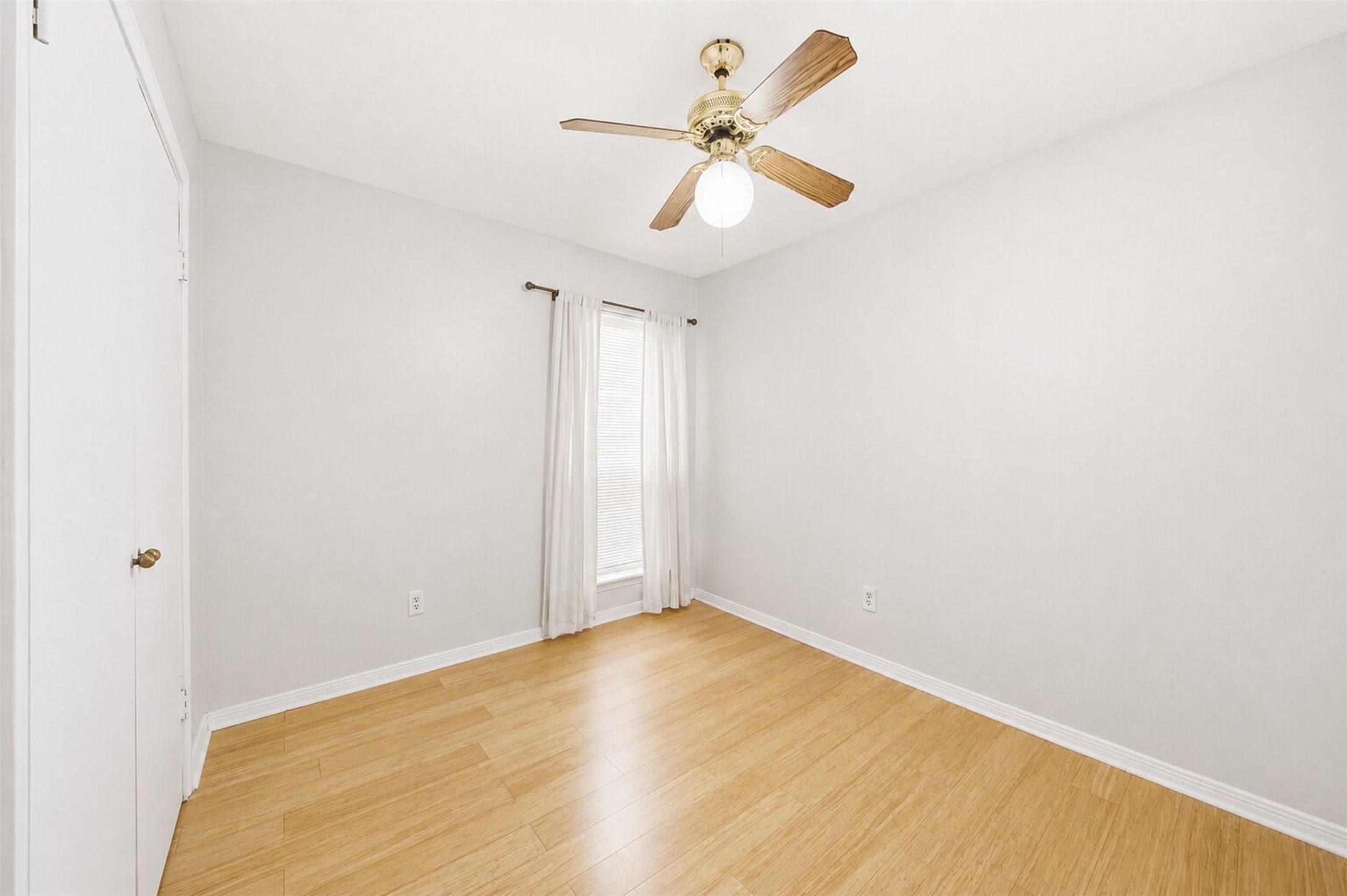 7518 Alcomita Drive Property Photo 14