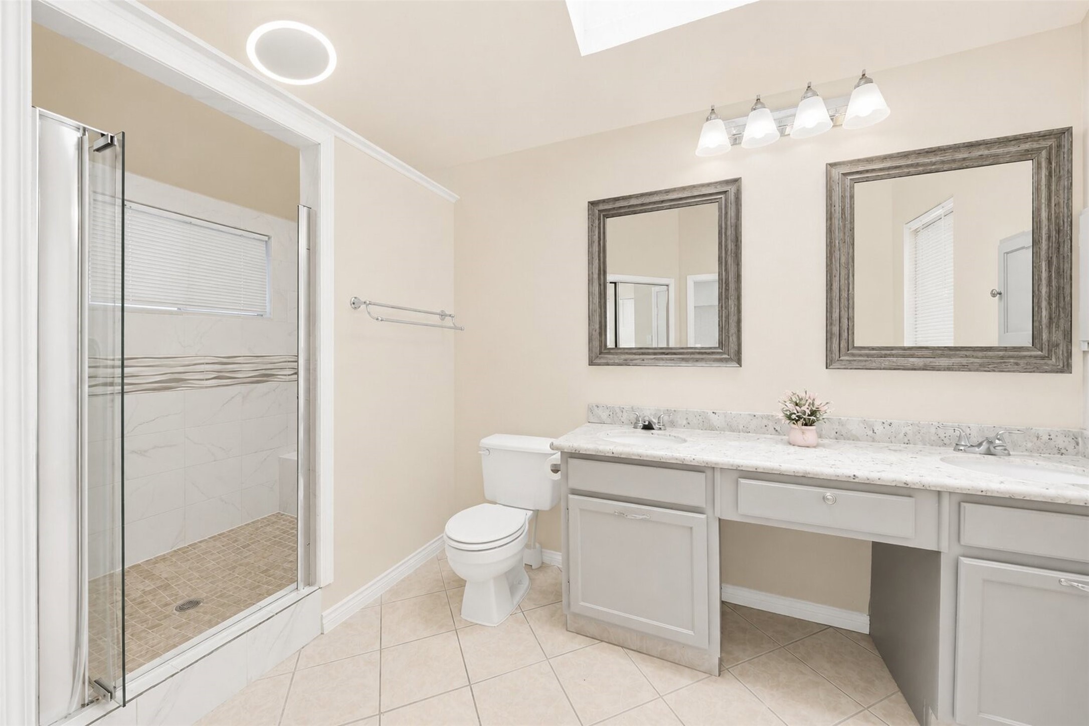 7518 Alcomita Drive Property Photo 16