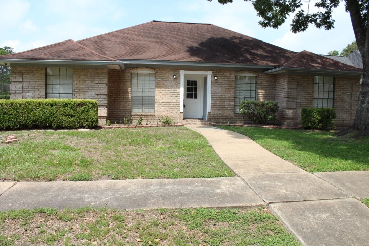 9222 Chesney Downs Drive Property Photo 1