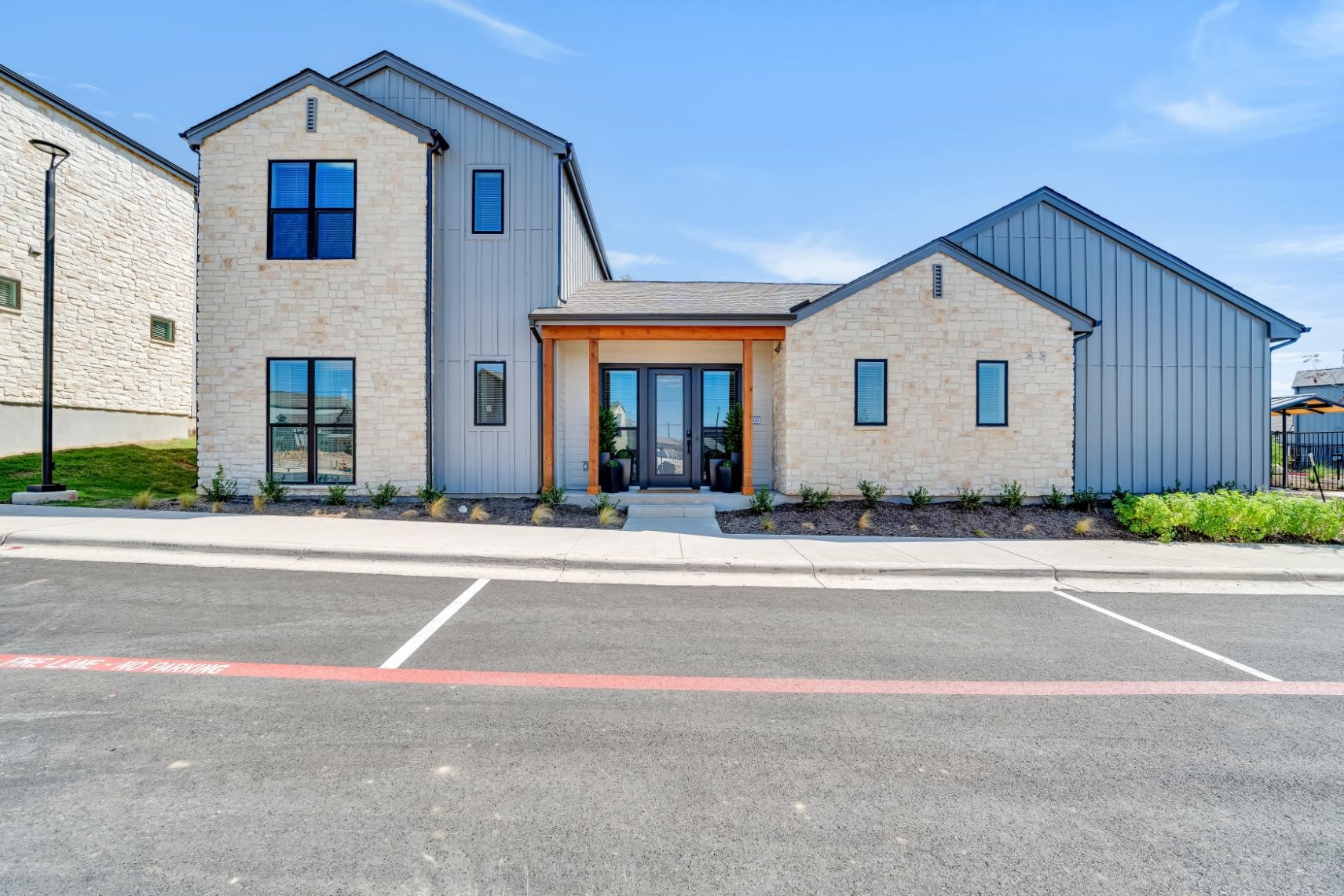 124- Marble Falls Real Estate Listings Main Image