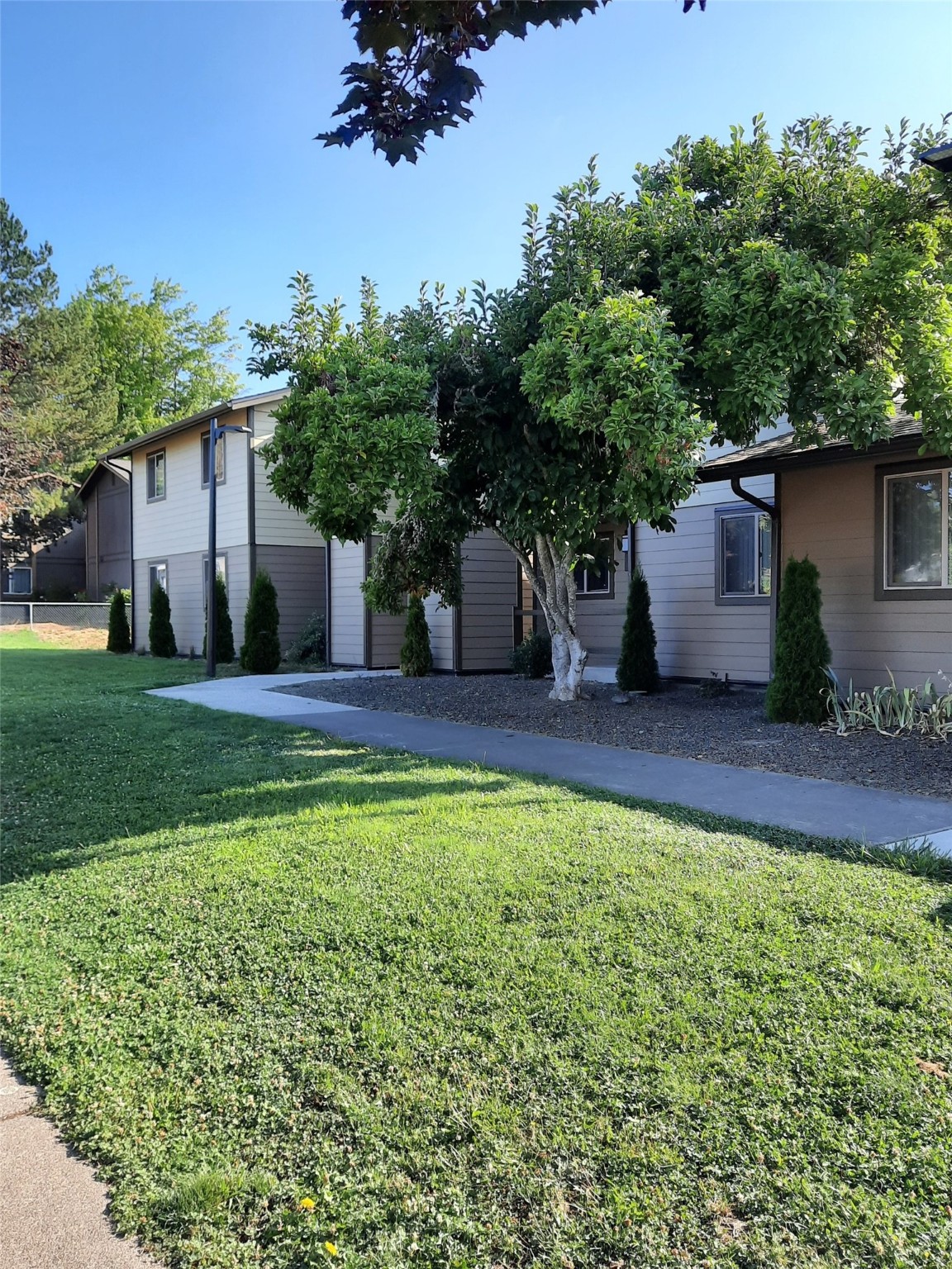 189 Nw Glenhart Ave Property Photo 4