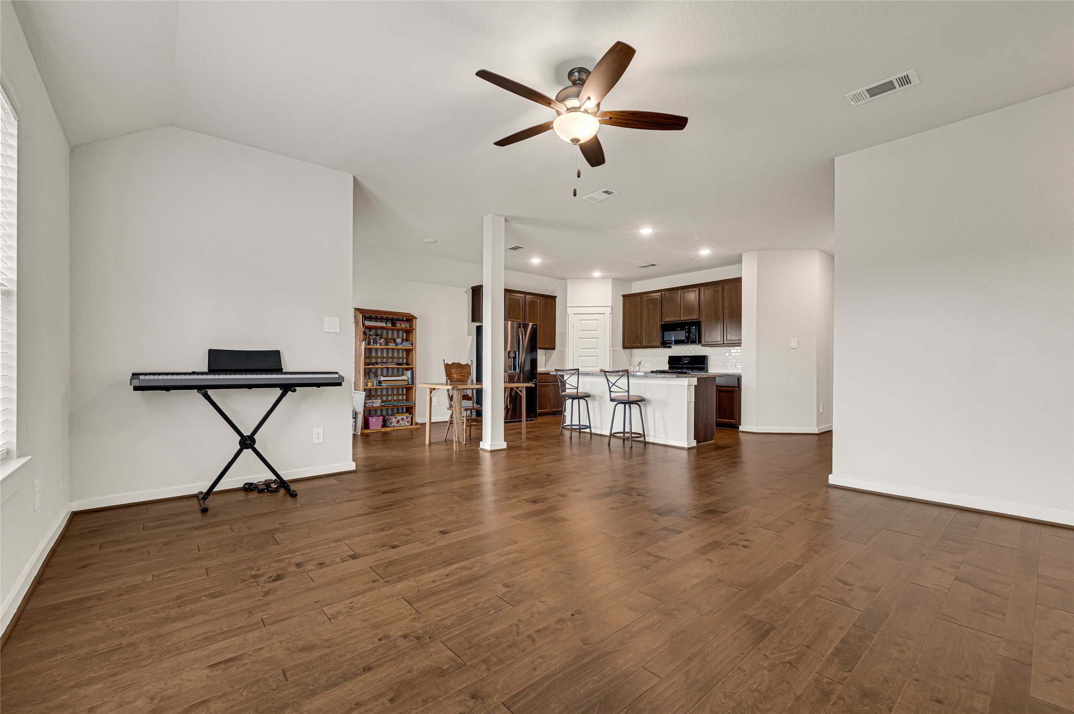 30280 Kingston Heath Drive Property Photo 4