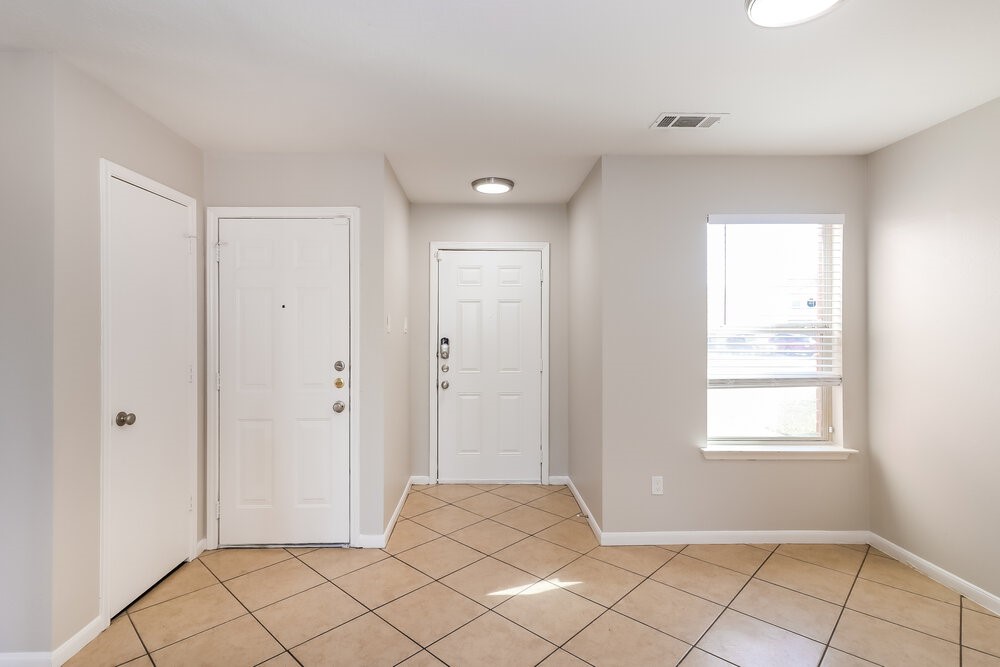 5622 Coastal Way Property Photo 5