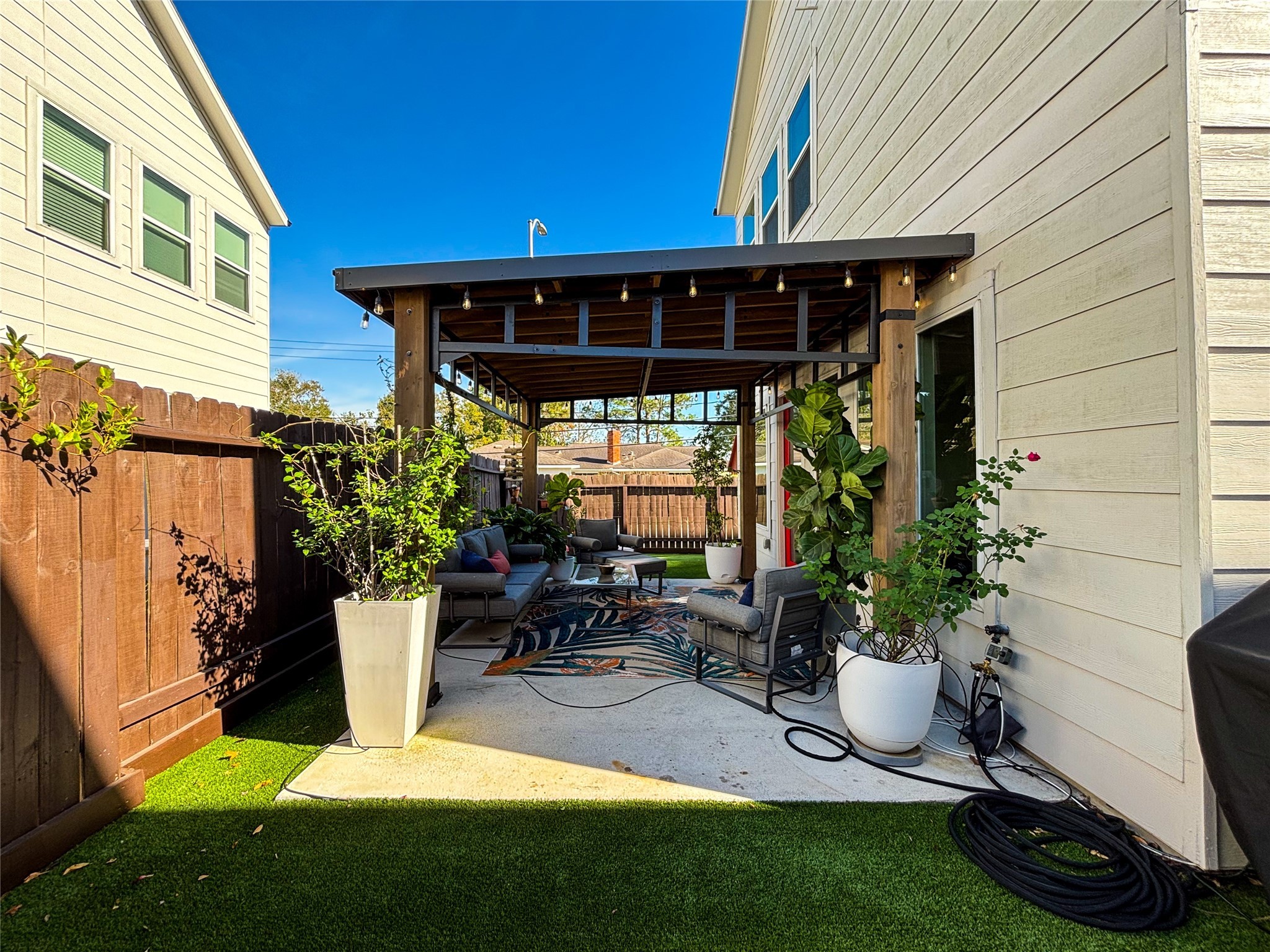 4402 Bora Bora Lane Property Photo 4