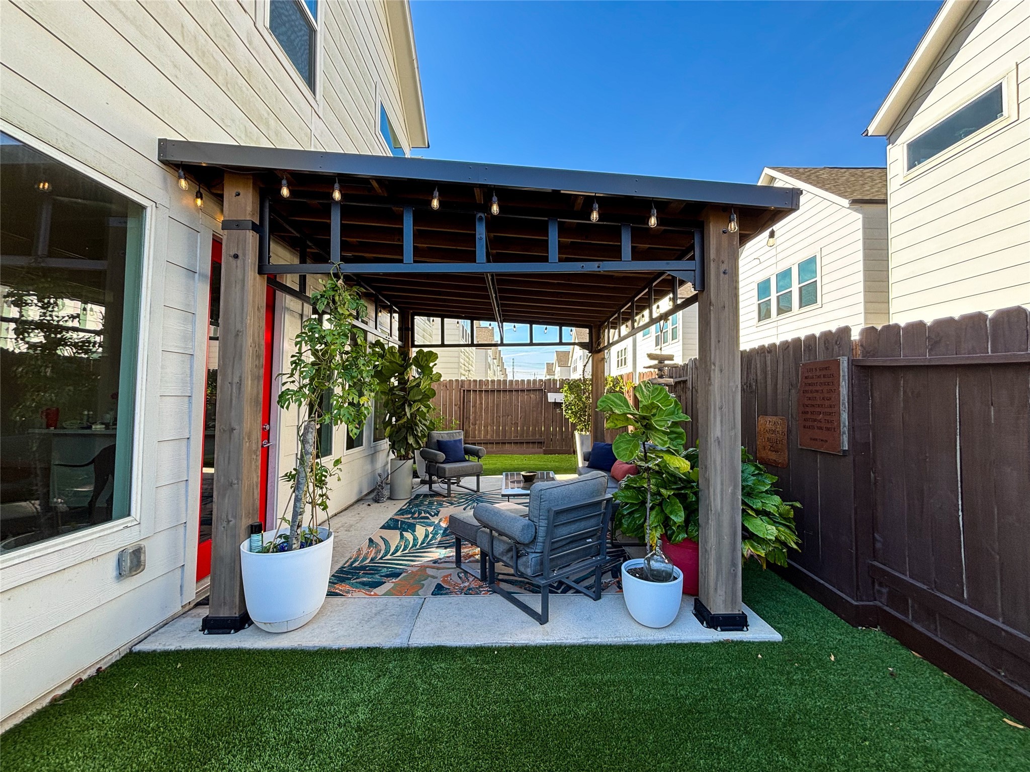 4402 Bora Bora Lane Property Photo 6