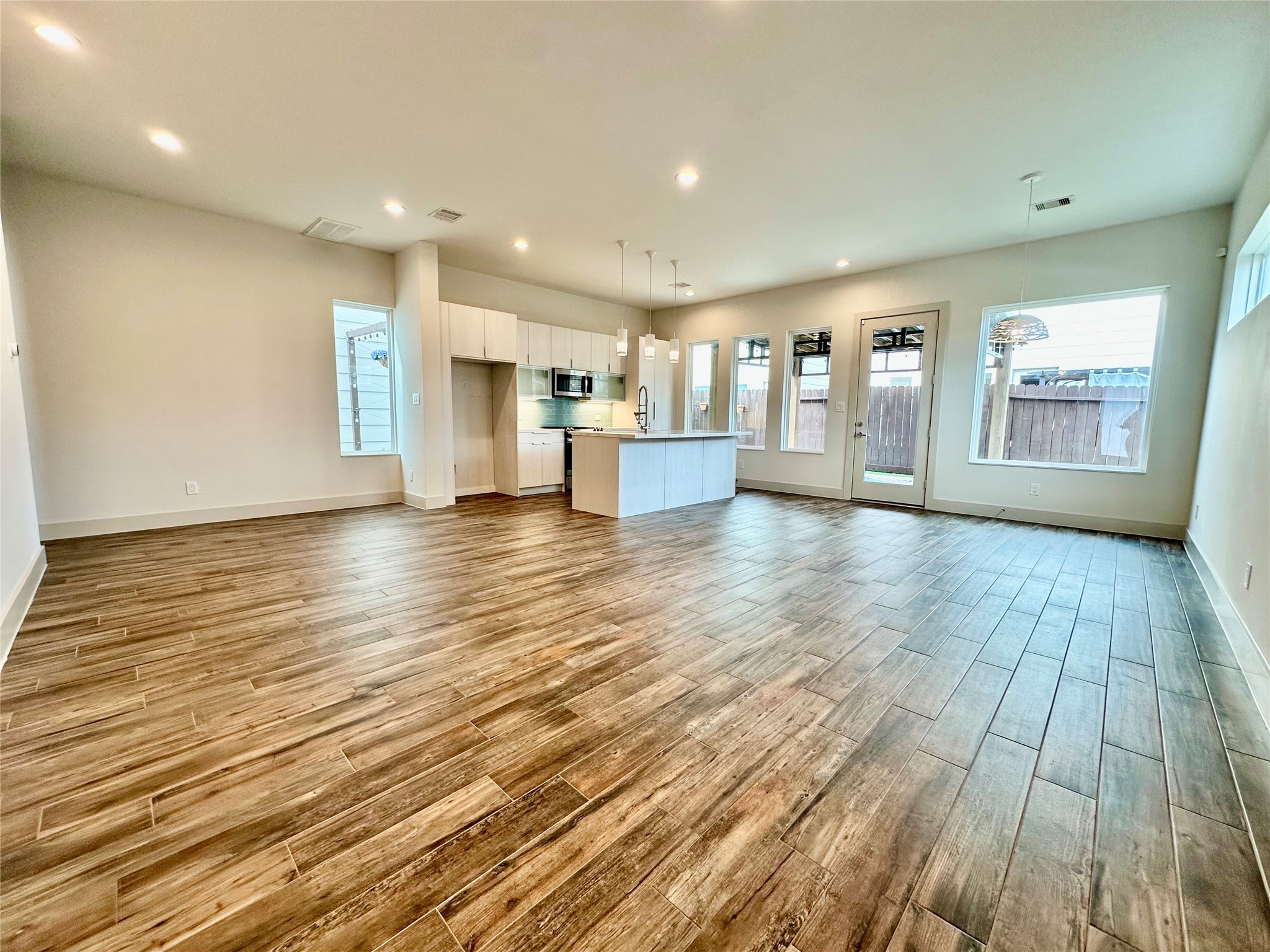 4402 Bora Bora Lane Property Photo 12