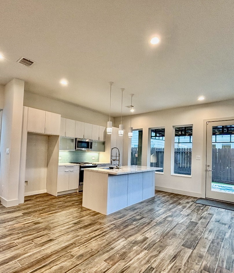 4402 Bora Bora Lane Property Photo 13