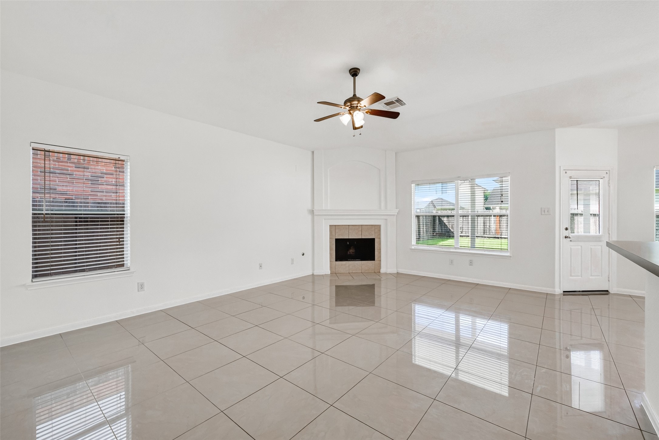25211 Sierra Woods Lane Property Photo 8