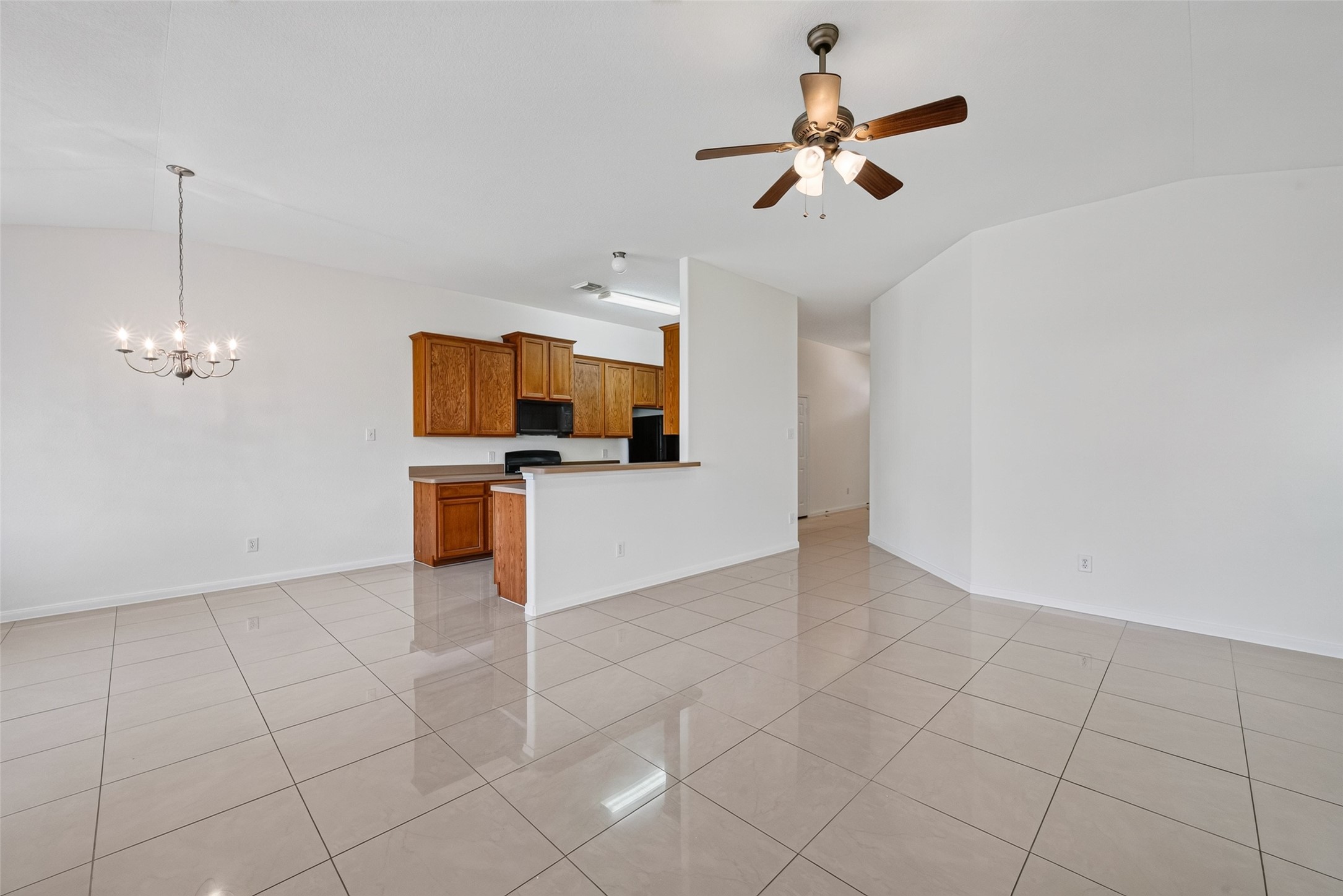 25211 Sierra Woods Lane Property Photo 11