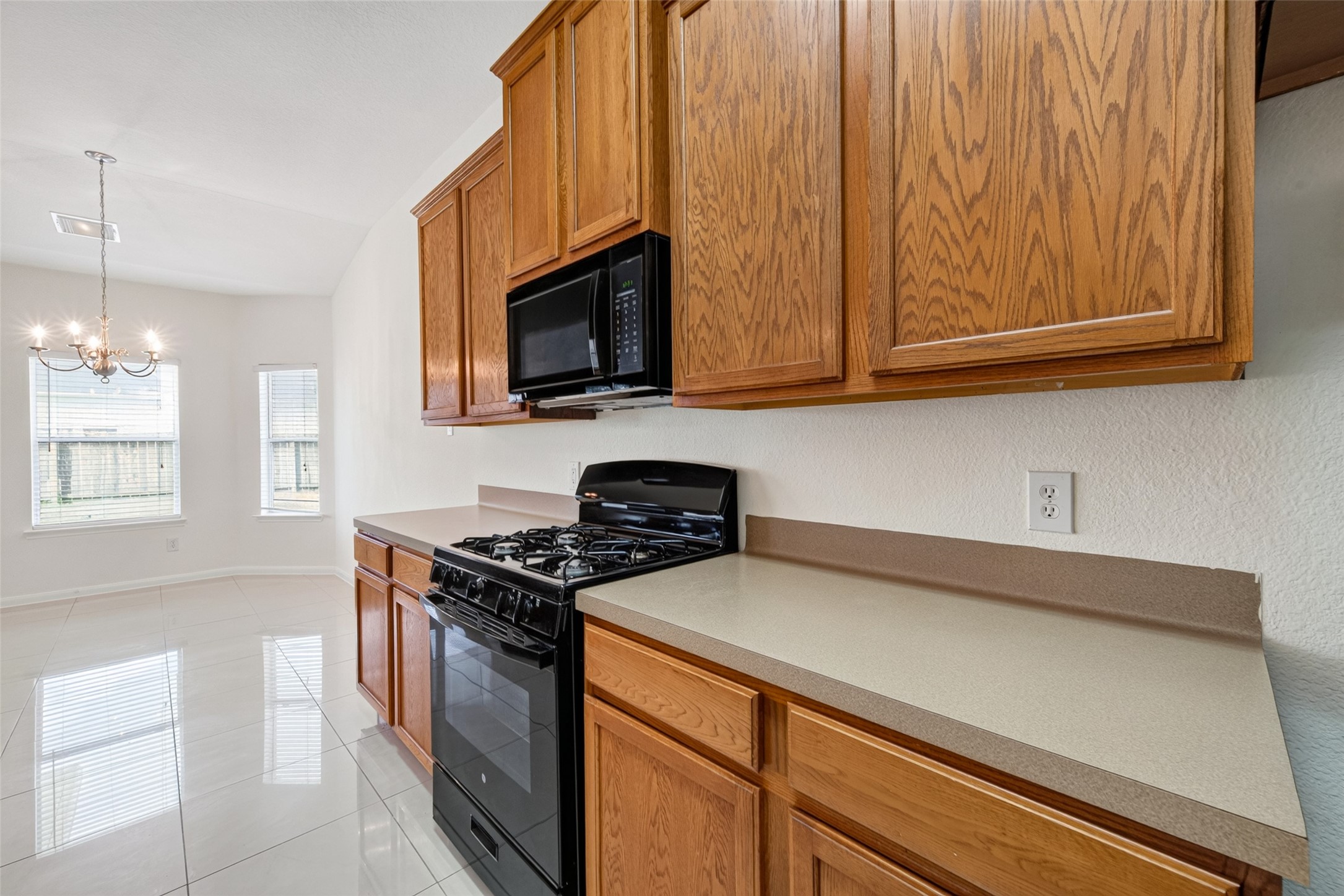 25211 Sierra Woods Lane Property Photo 19