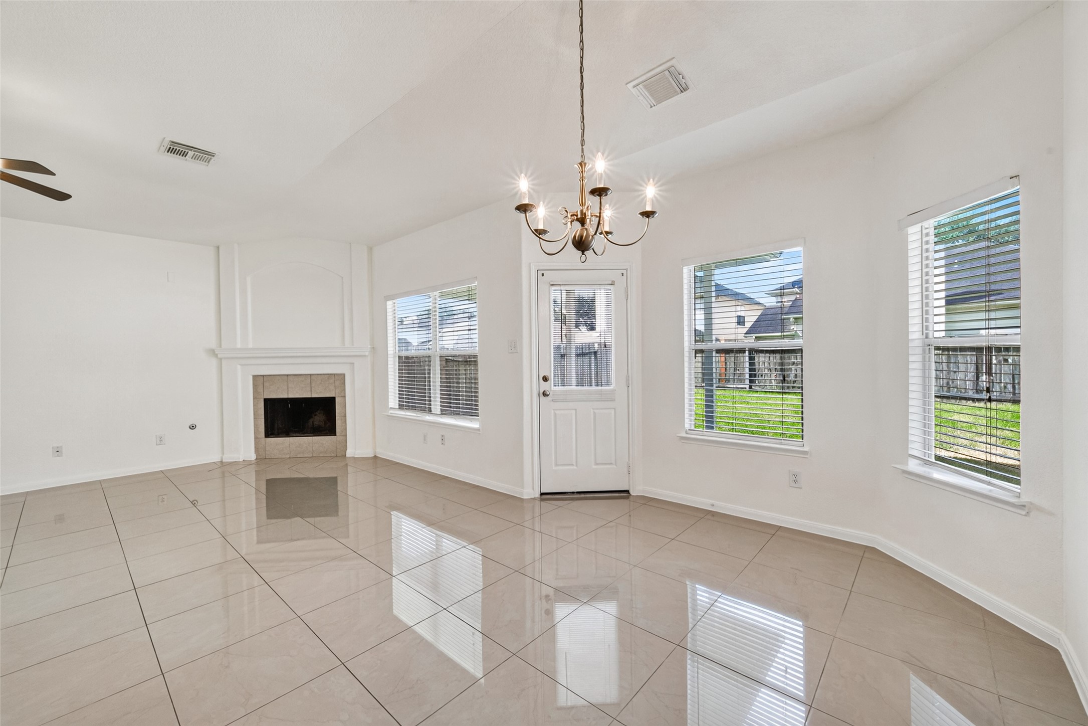 25211 Sierra Woods Lane Property Photo 22