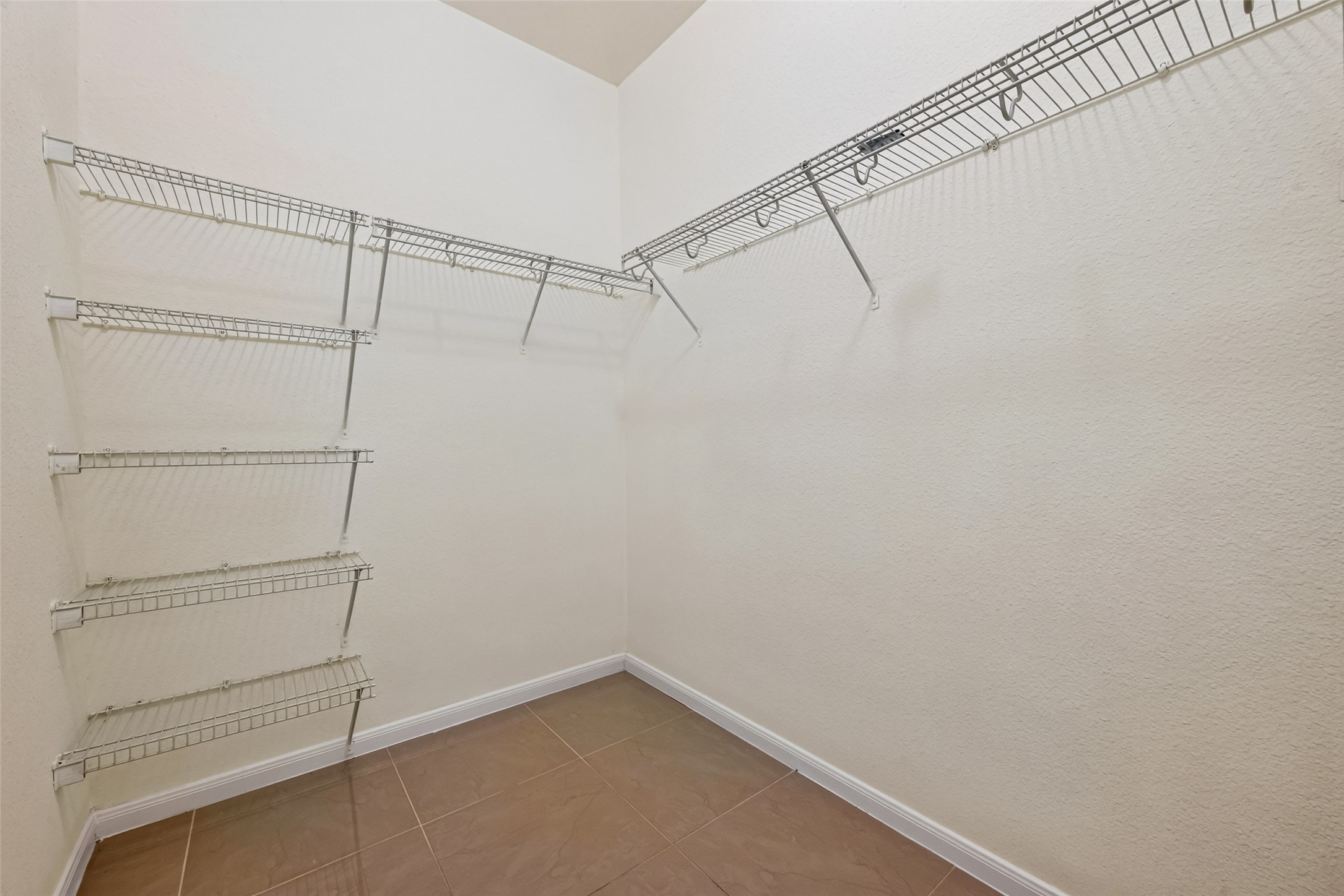25211 Sierra Woods Lane Property Photo 31