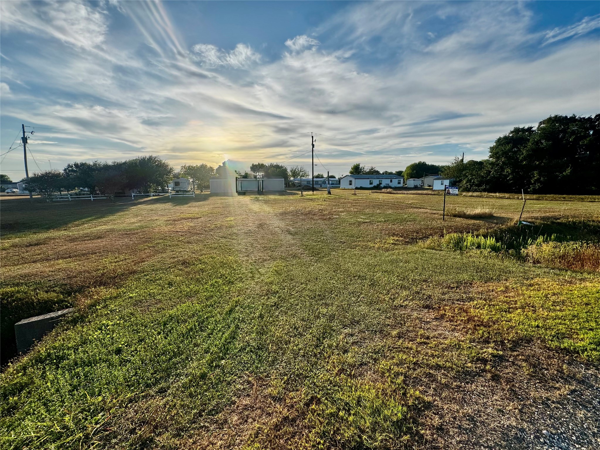 1871 Bayview Drive Property Photo 2
