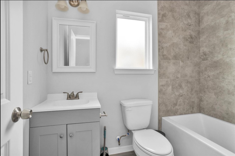 16694 E Juneau Property Photo 5