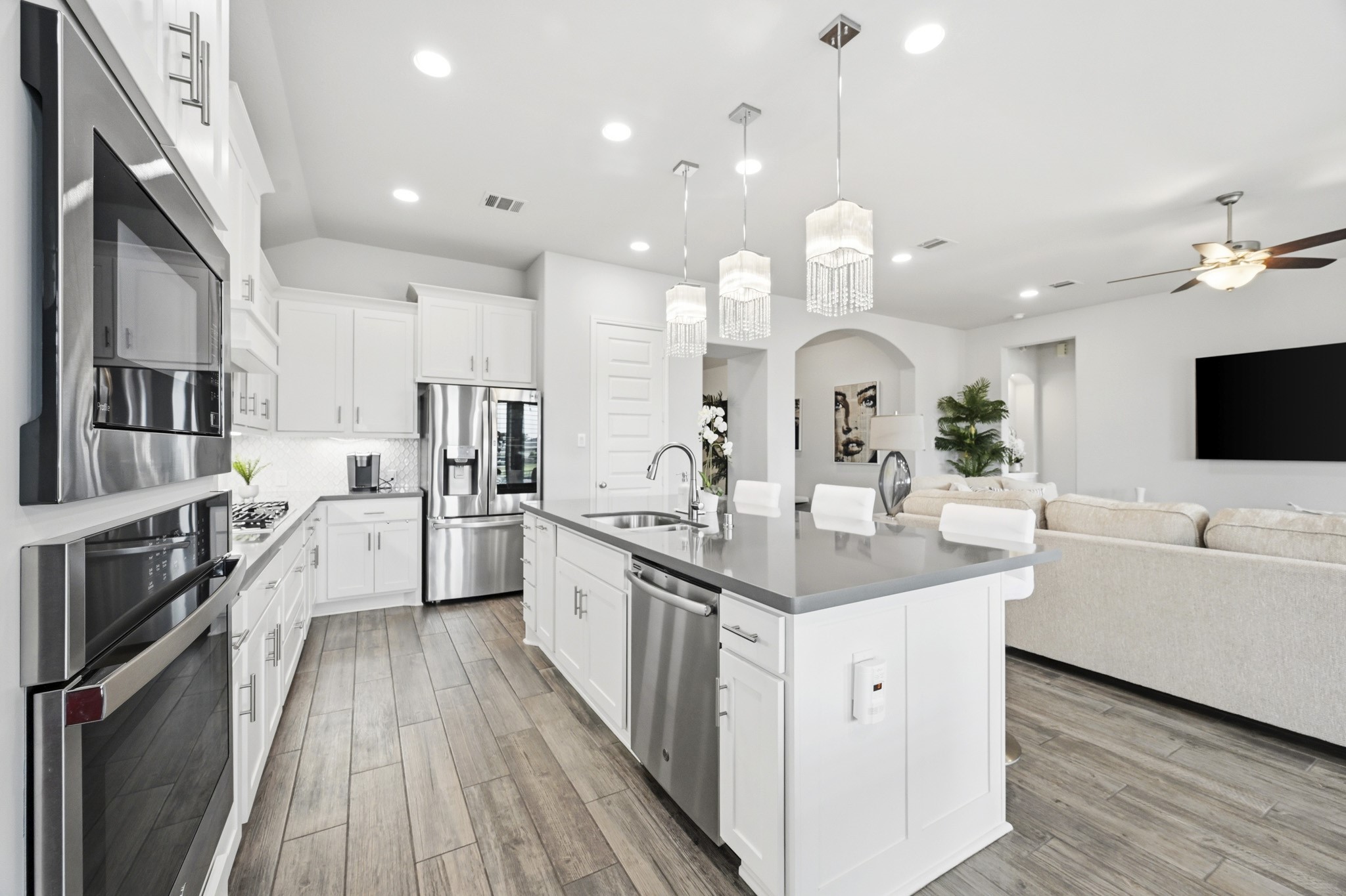 4508 Woodland Bend Court Property Photo 14