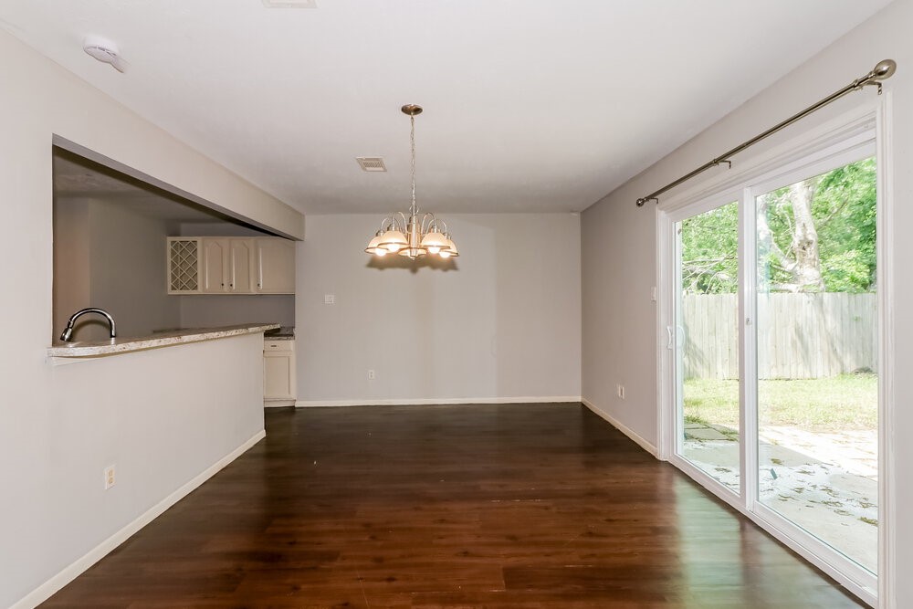 11611 Duane Street Property Photo 9