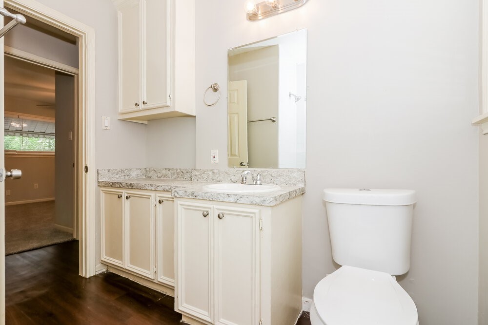 11611 Duane Street Property Photo 10