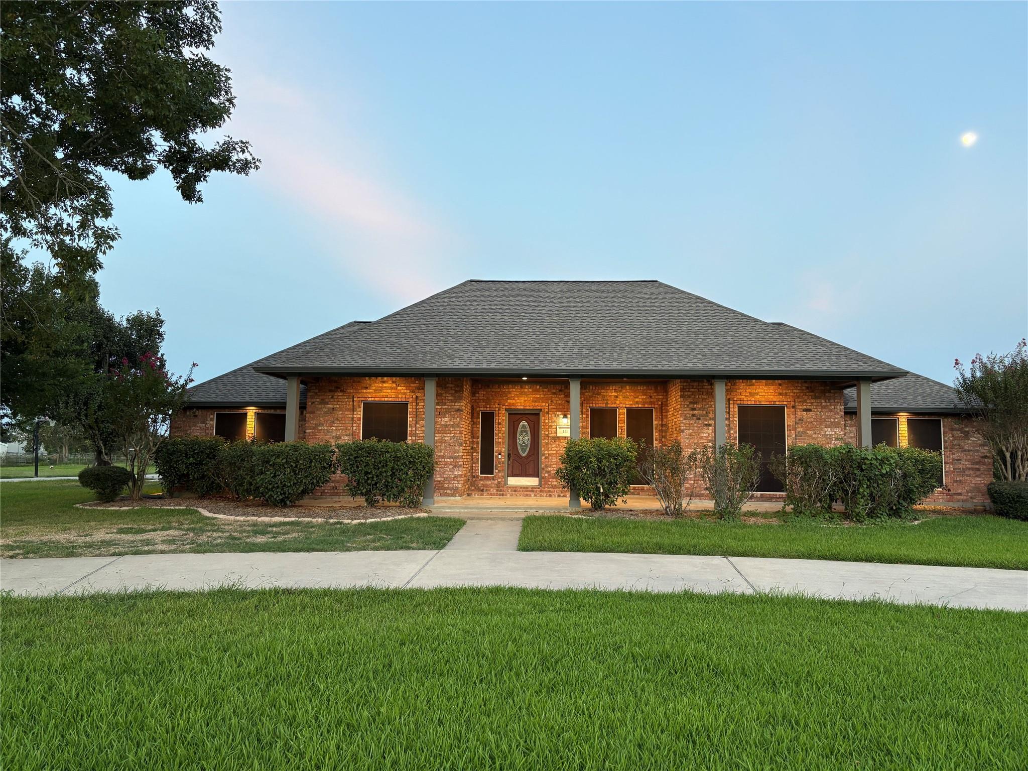 131 Happy Hollow Street Property Photo 2