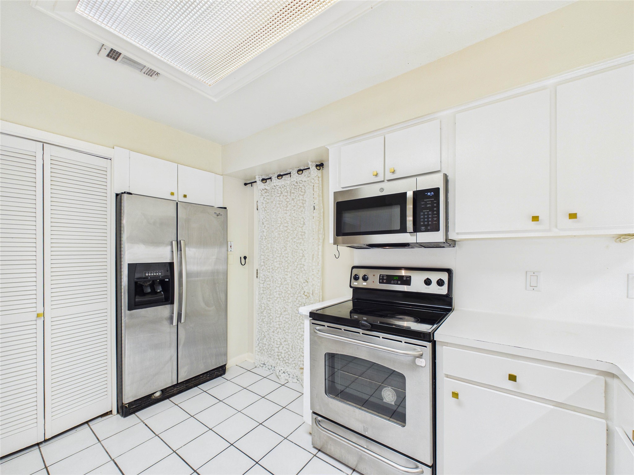 2719 Olympia Drive Property Photo 33