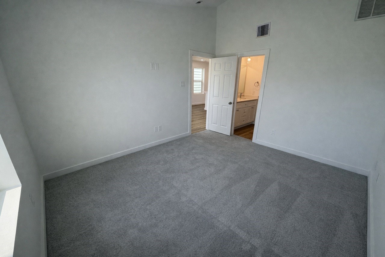 2709 Discovery Trails Court Property Photo 4