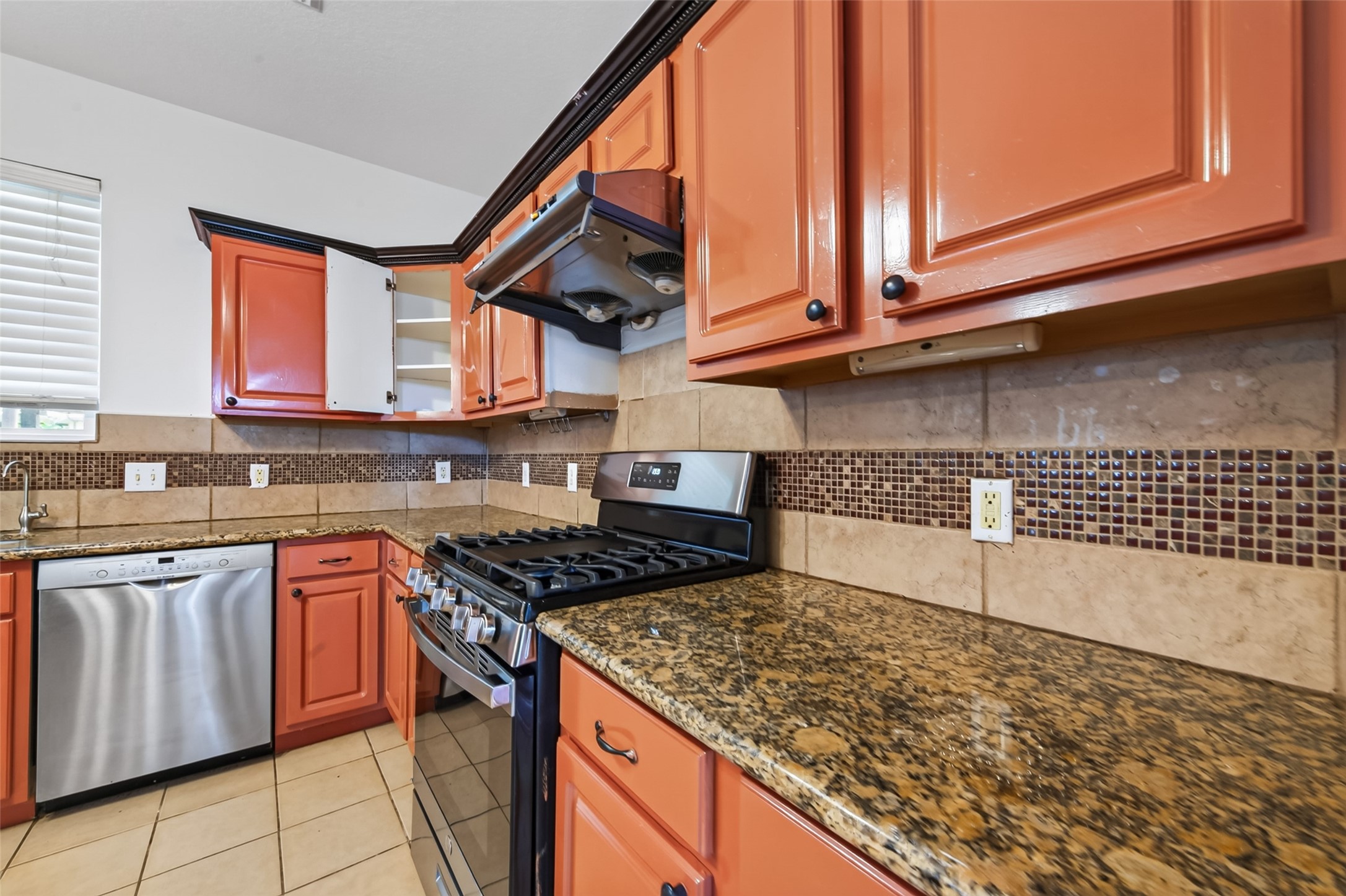 12214 Doe Meadow Drive Property Photo 11