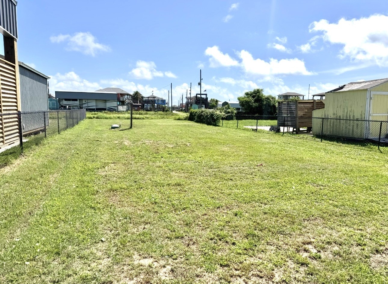 868 S Monkhouse Drive Property Photo 4